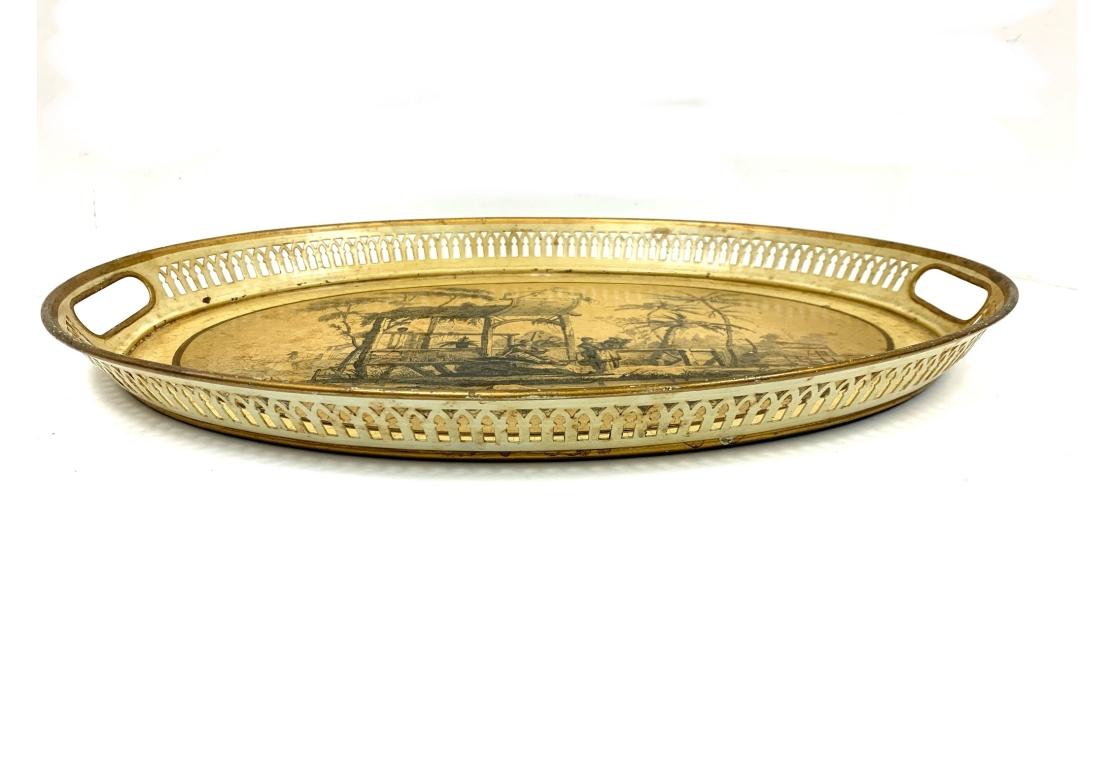 Chinoiseries Plateau ovale Chinoiserie avec scène de rivière exotique en vente