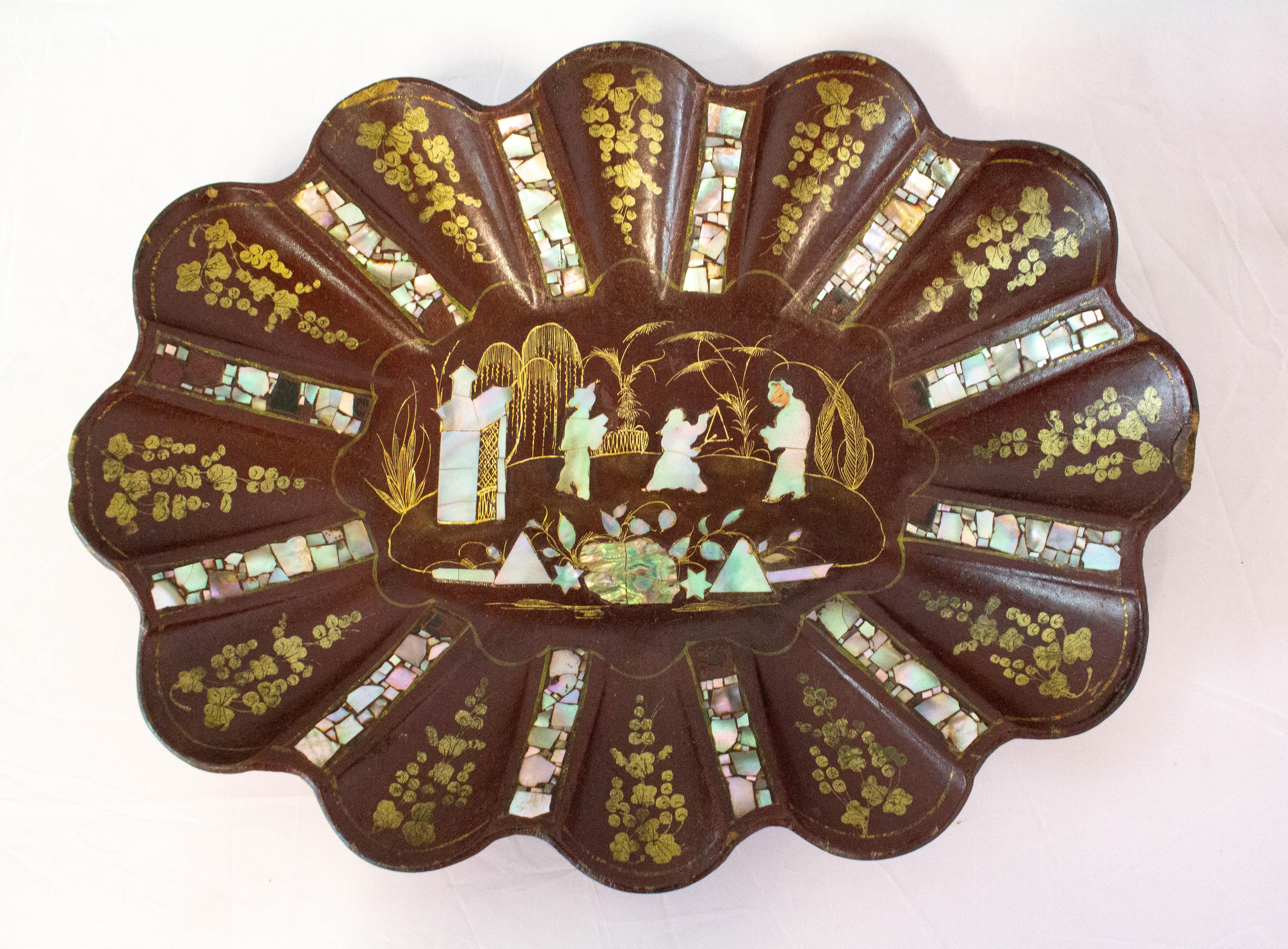 Chinoiserie Oval Tray Wood Inlaid Butterflies Flowers late 19th Century 9