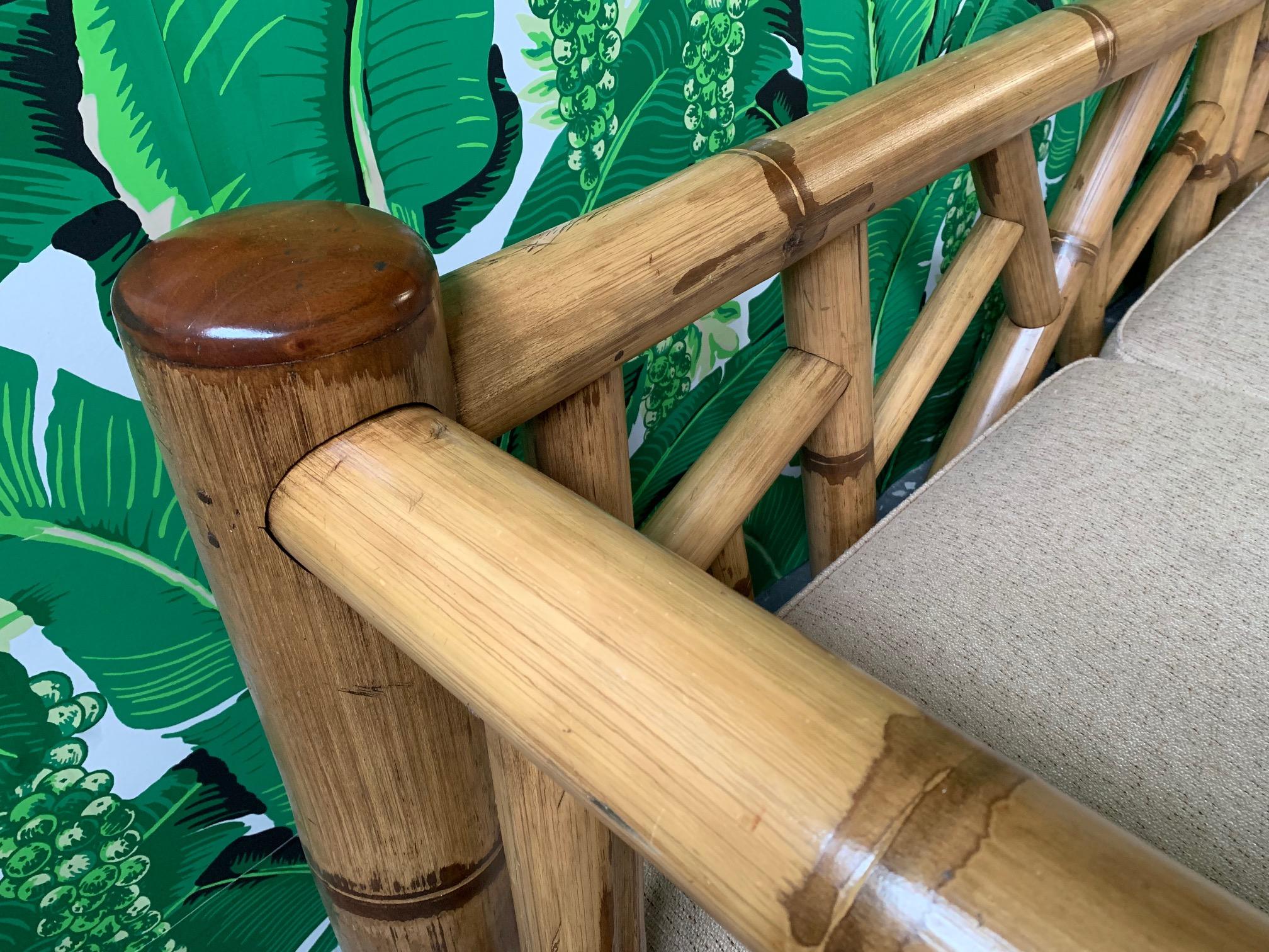 Chinoiserie Übergroßes Bambus Sektional Sofa (Ende des 20. Jahrhunderts)