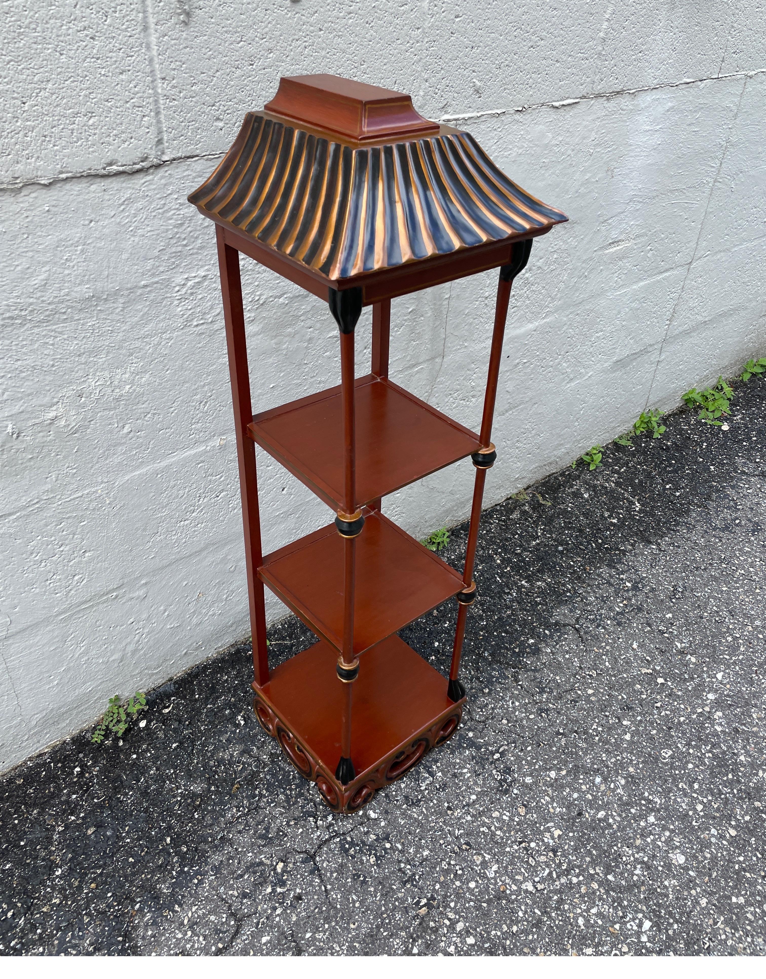Chinoiserie Pagoda Style Three Tier What Not In Good Condition For Sale In West Palm Beach, FL