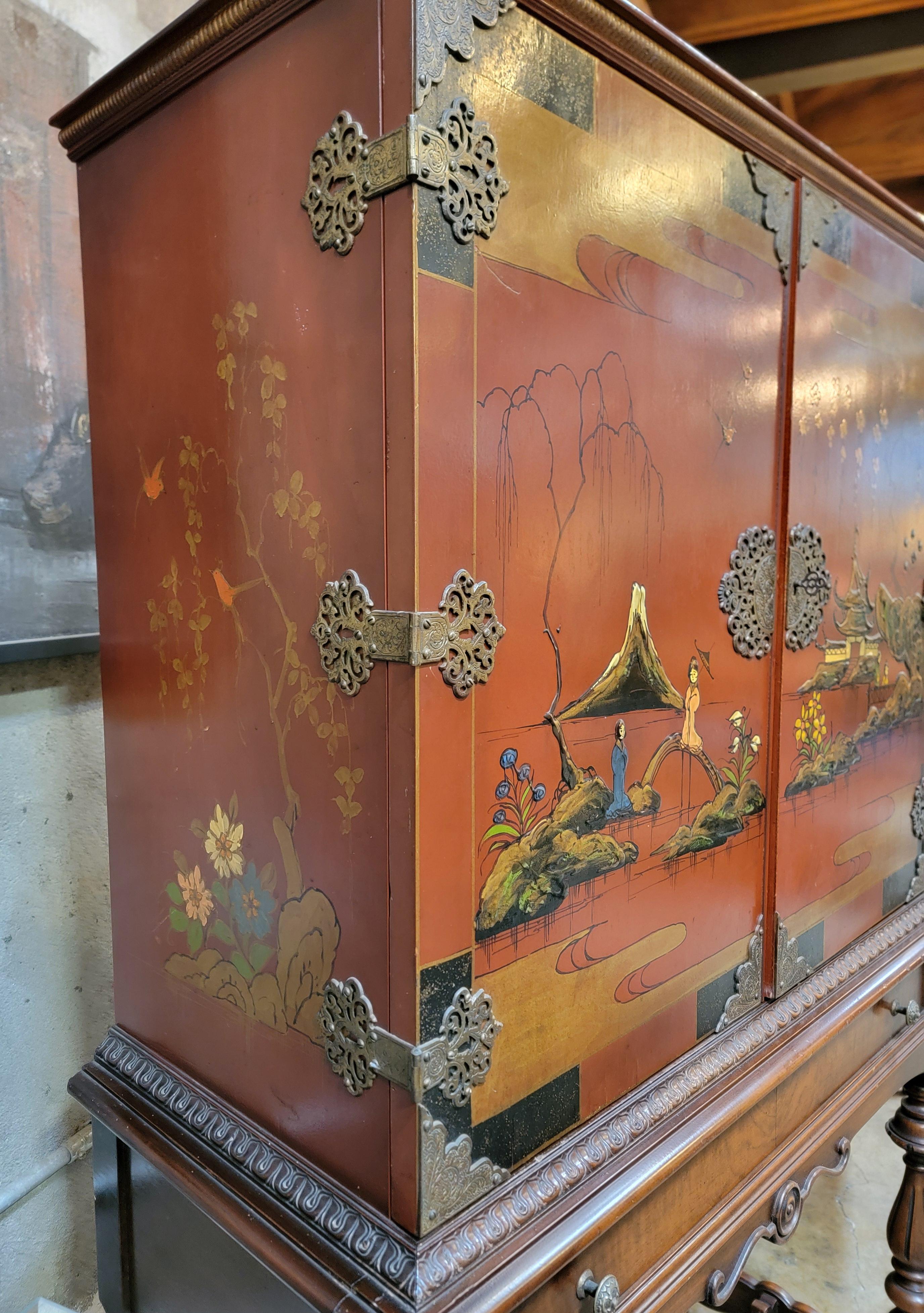 Chinoiserie Painted Cabinet Circa. 1930's For Sale 6