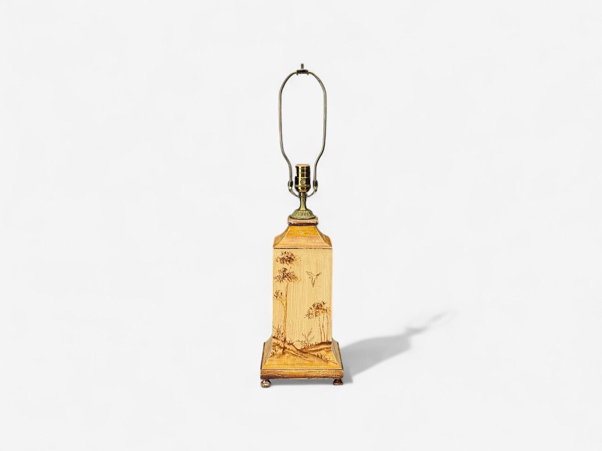 Lampada da tavolo in legno dipinto, ottone, cineseria, USA, anni '60 in vendita 1