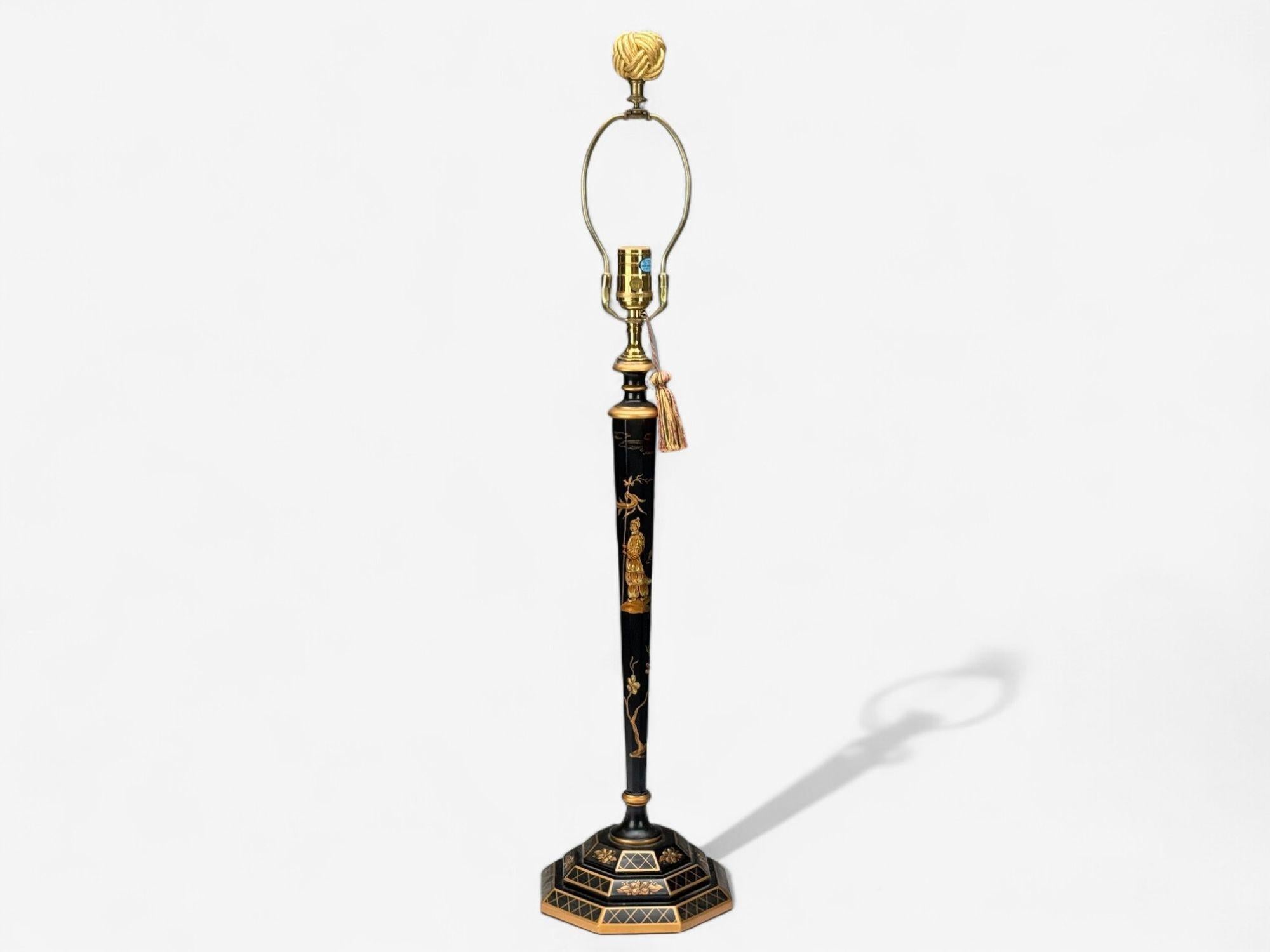 Lampade da tavolo cineserie, legno dipinto, dorato, ebanizzato, USA, anni '70 in vendita 3