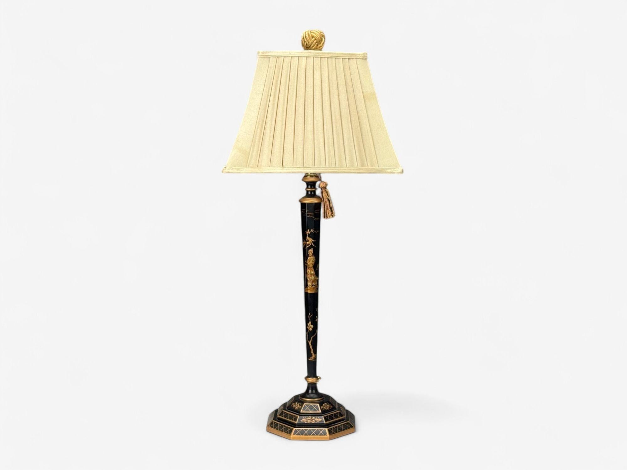 Legno Lampade da tavolo cineserie, legno dipinto, dorato, ebanizzato, USA, anni '70 in vendita