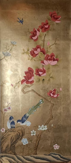 Handbemalte Chinoiserie-Tafeln auf Goldmetallic mit Antiquitäten