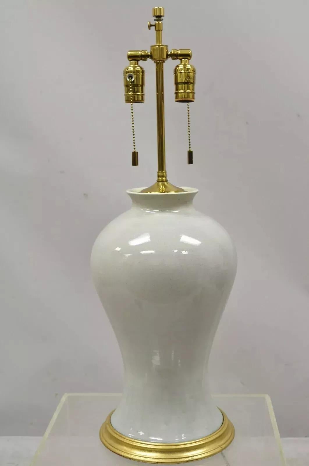 Paire de lampes de table en porcelaine céladon à jarre en céramique émaillée verte - Paire en vente 3