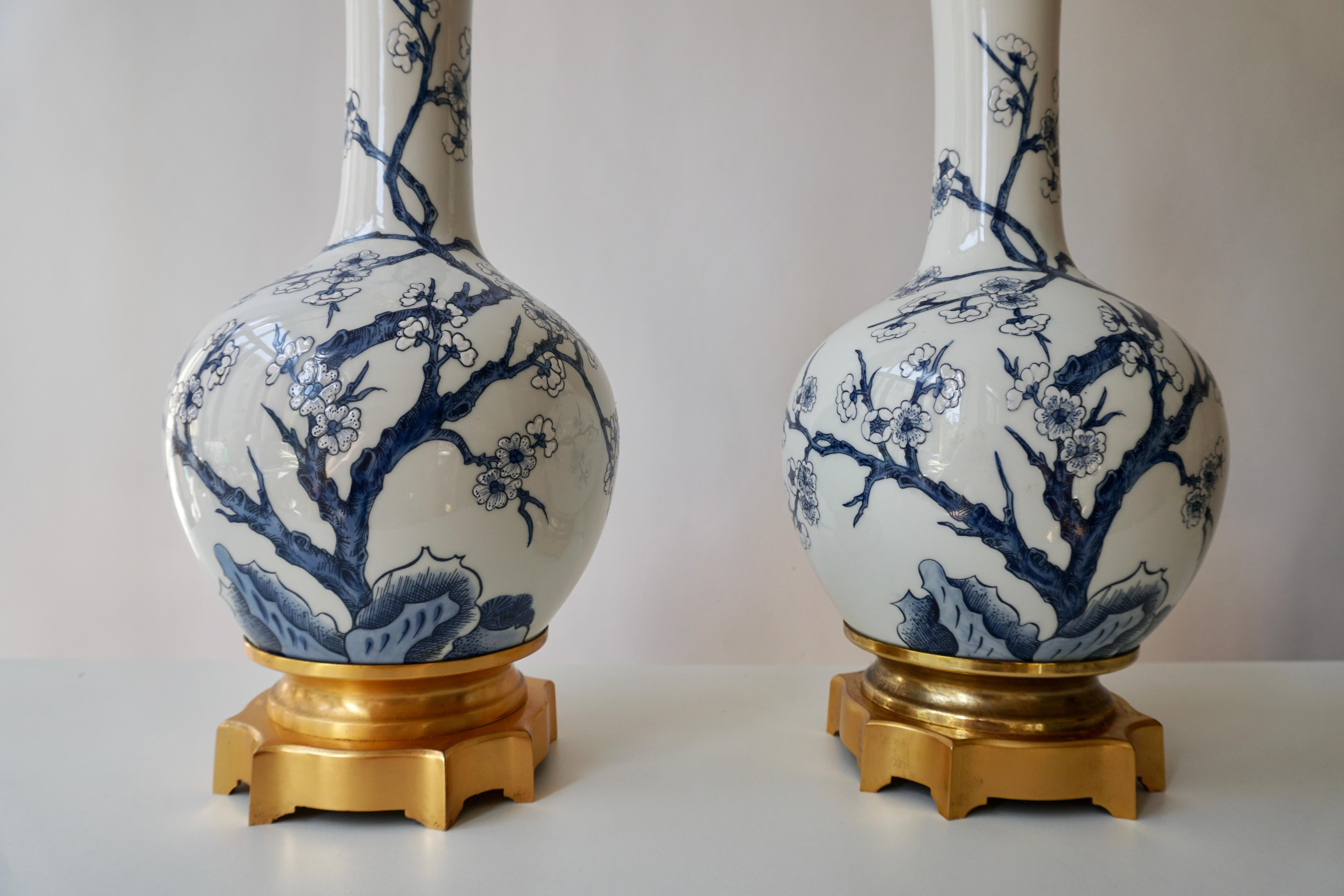 One Chinoiserie Porcelain Blue and White Flower Table Lamp 2