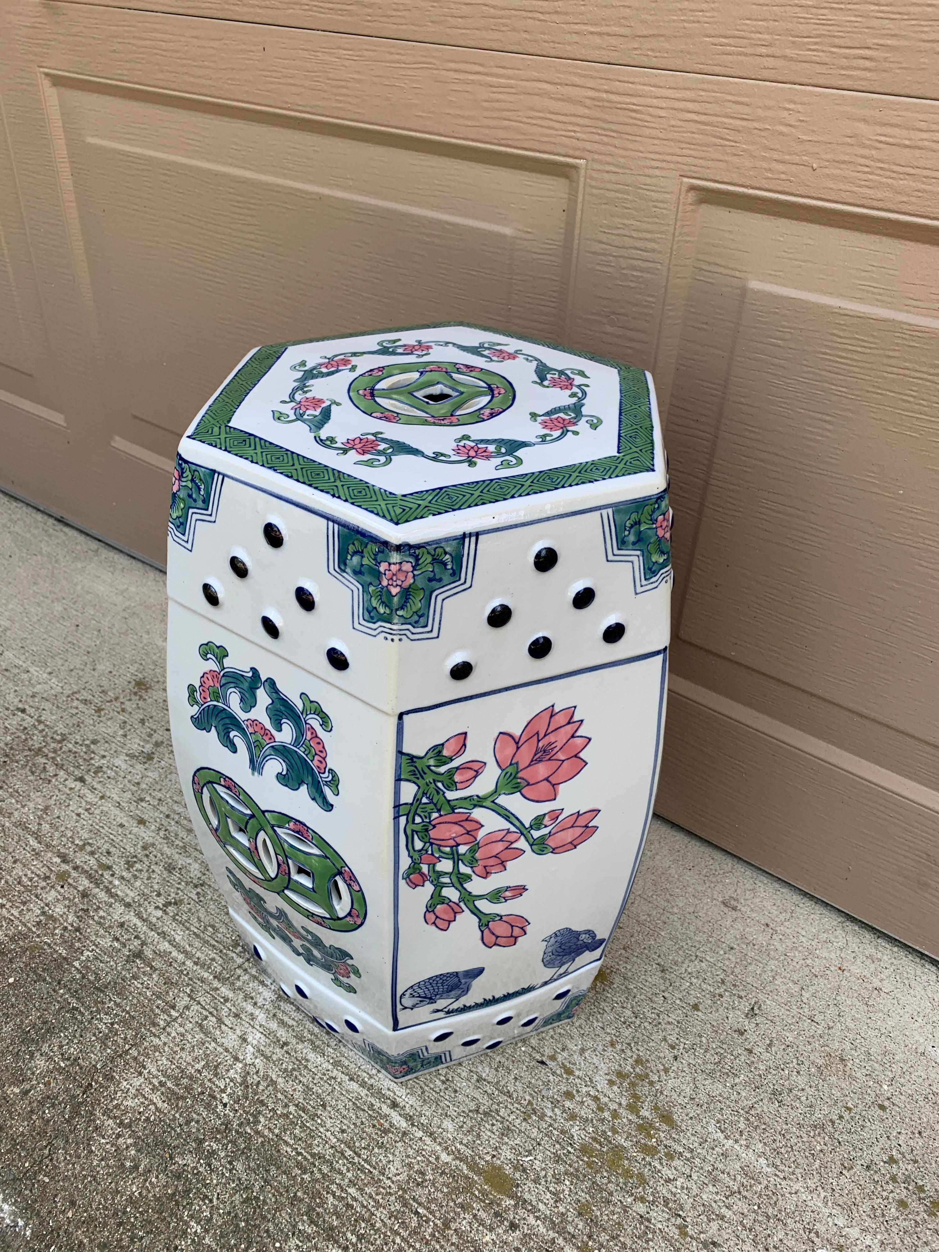 Chinoiserie Porcelain Garden Stool or Side Table In Good Condition For Sale In Elkhart, IN