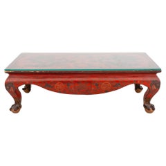 Niedriger Chinoiserie-Tisch aus rotem Lack