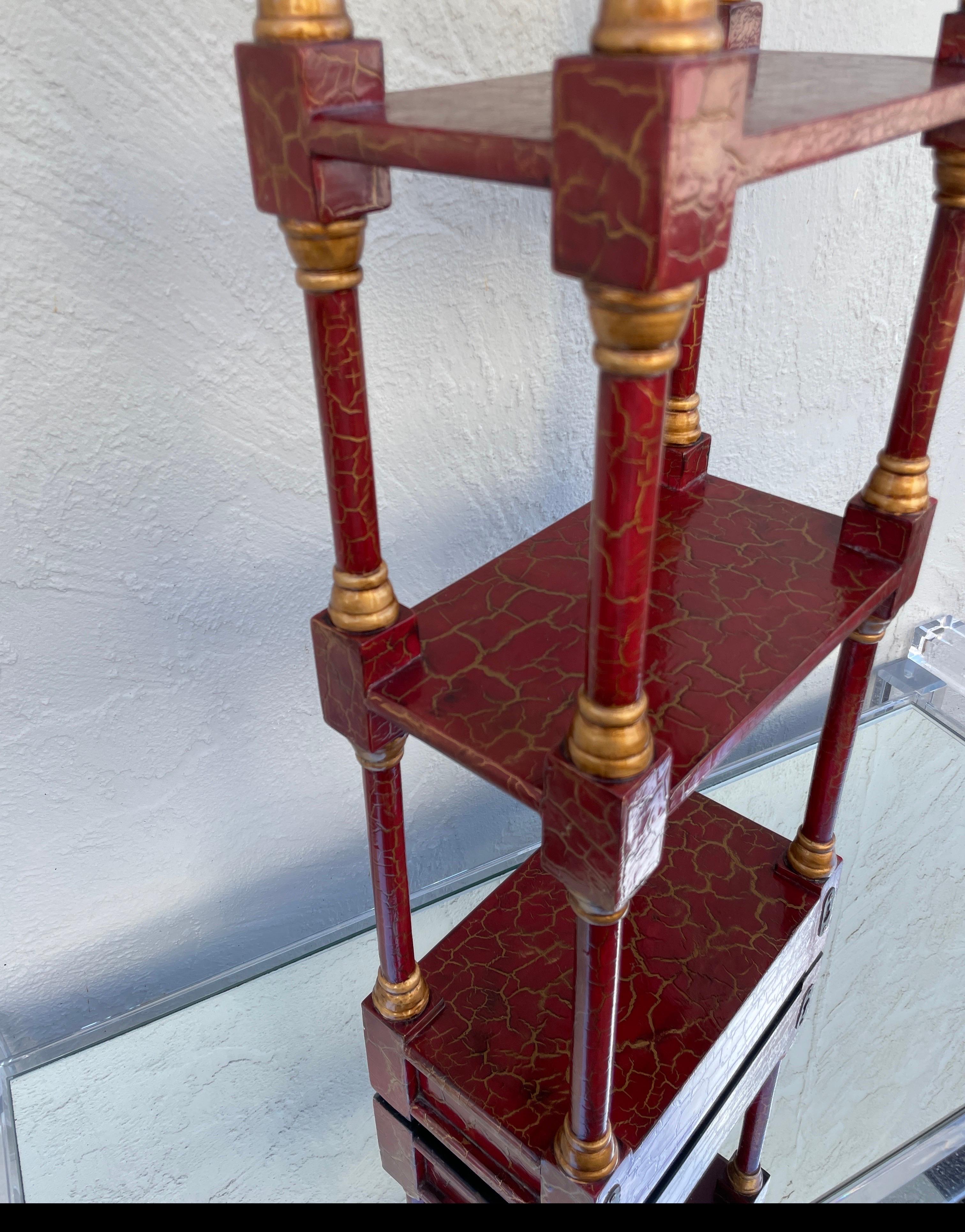 Rotes Wandregal im Pagodenstil im Chinoiserie-Stil im Angebot 4
