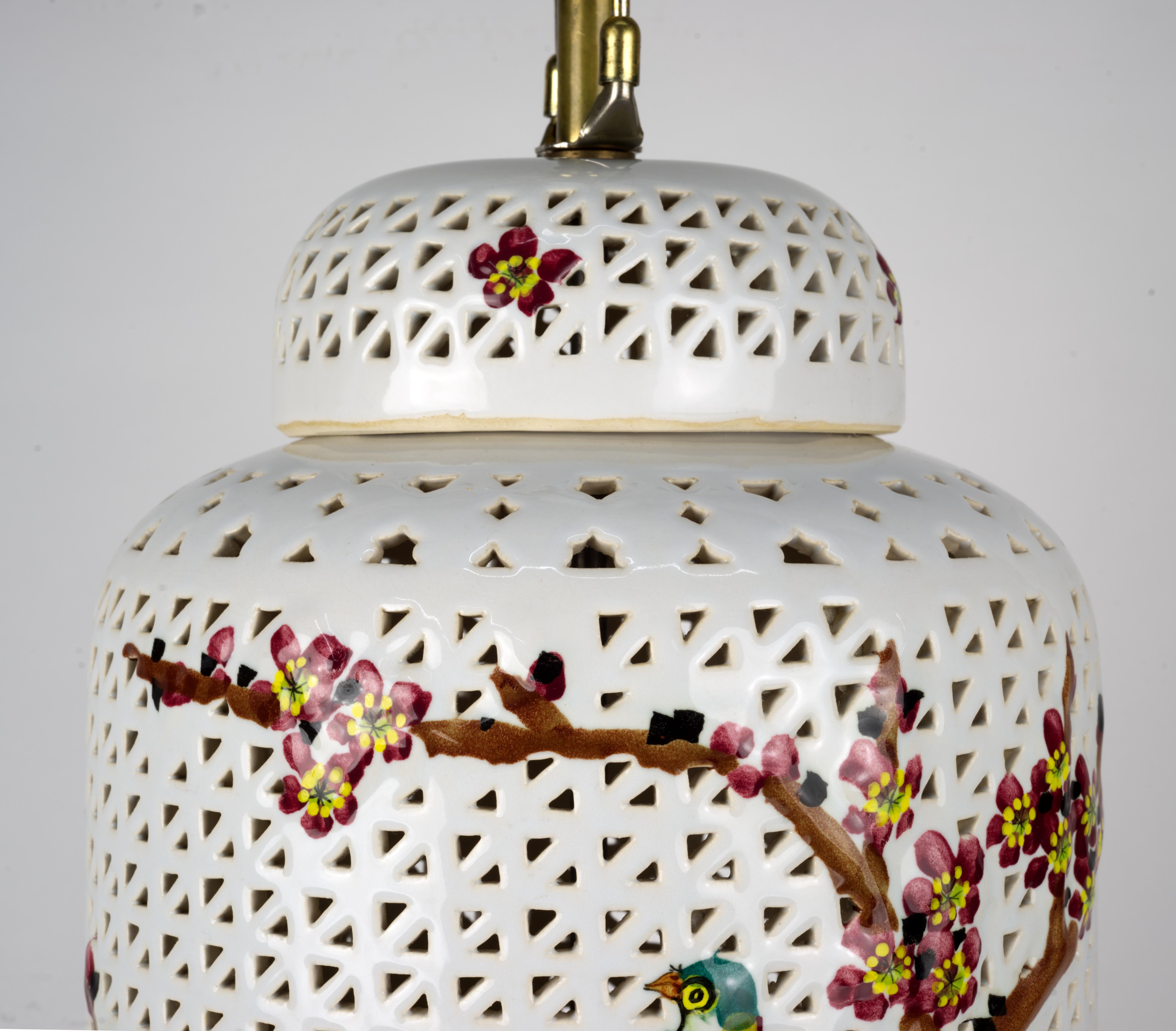 Chinoiserie Reticulated Ginger Jar Table Lamp White Blossoming Branches Birds  For Sale 1