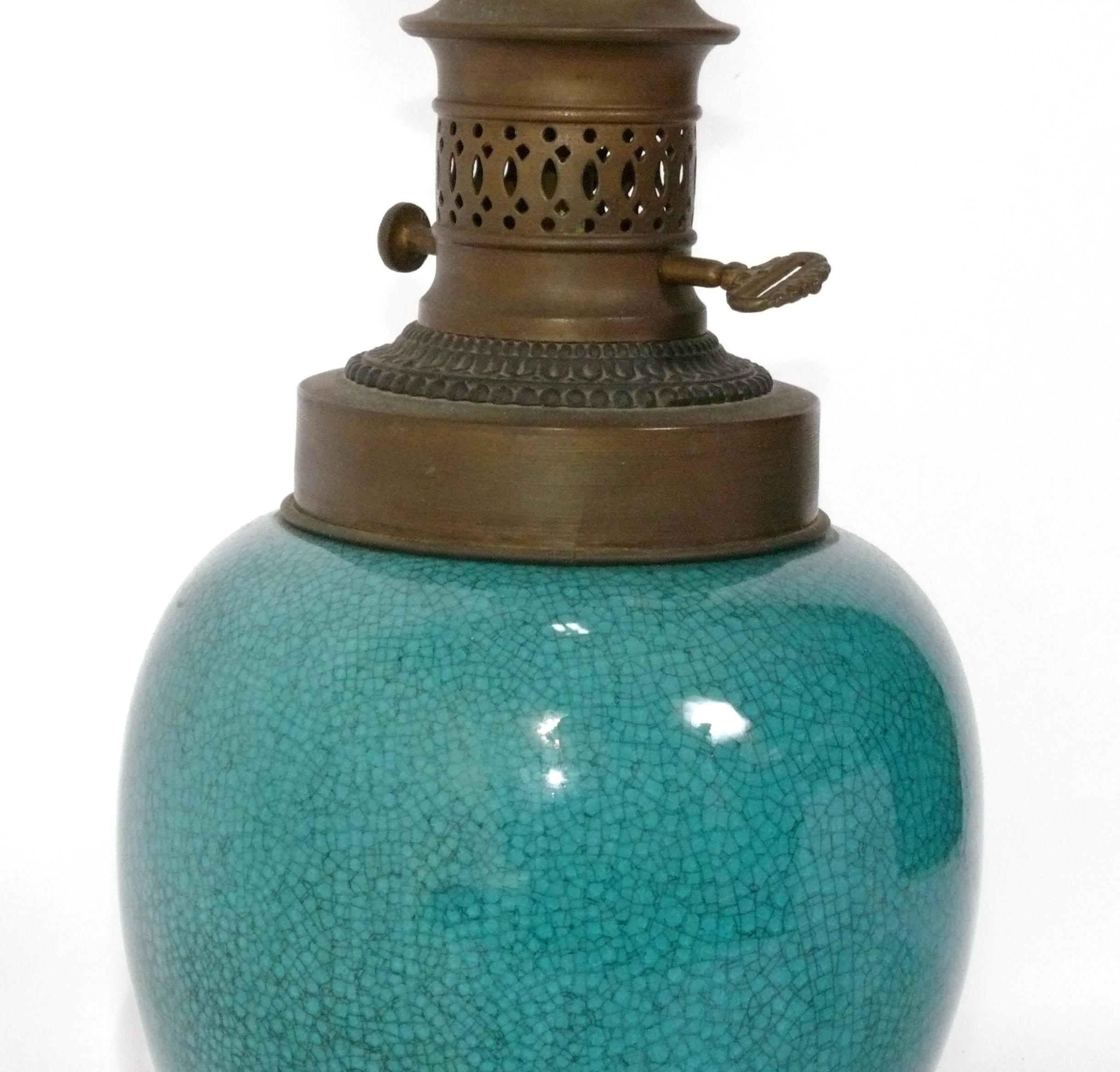 Chinoiseries Lampe chinoiseries Robins bleu œuf craquelure des années 1940 ou plus anciennement recâblée en vente