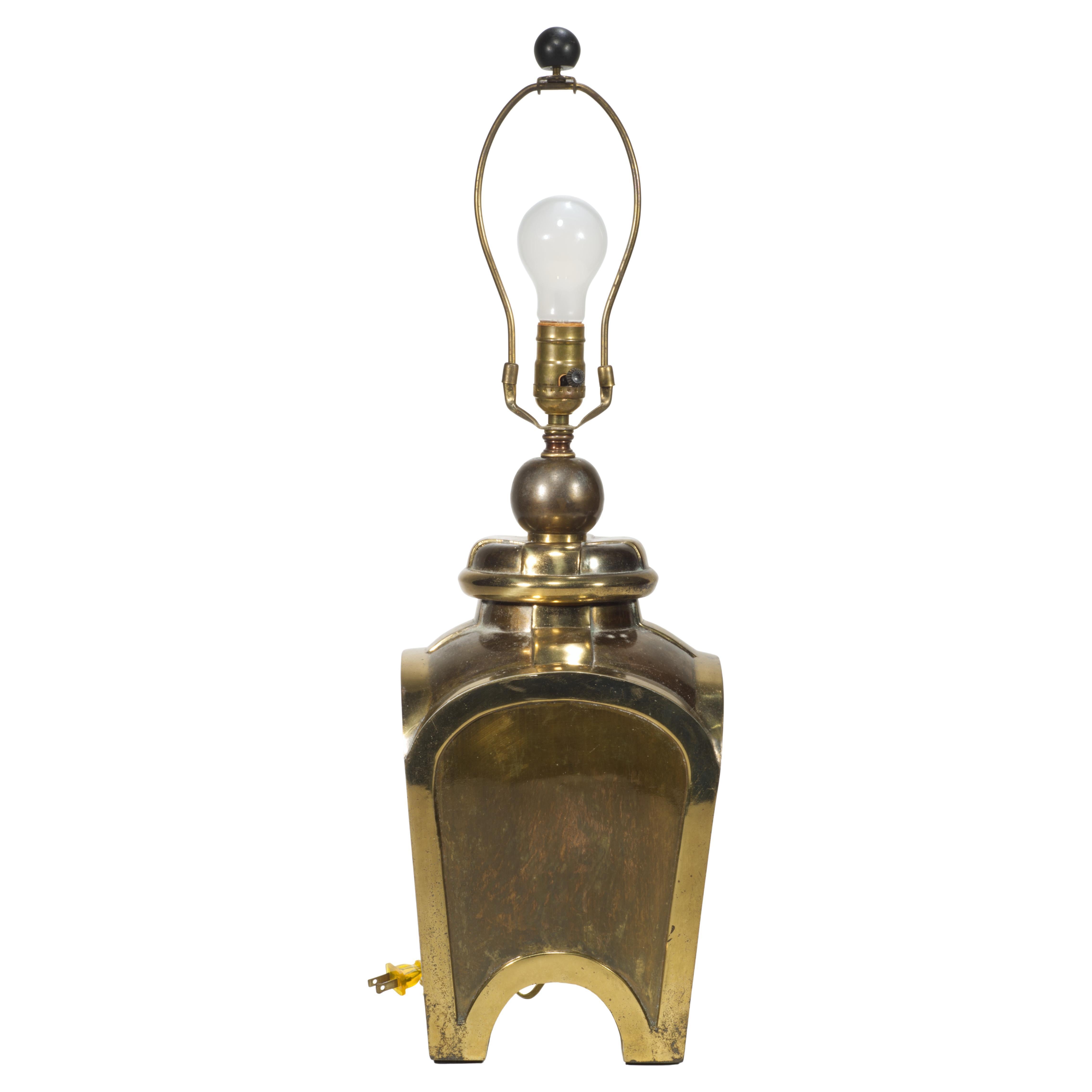 Chinoiserie Sculptural Brass Urn Table Lamp attrb. Chapman, 1970s