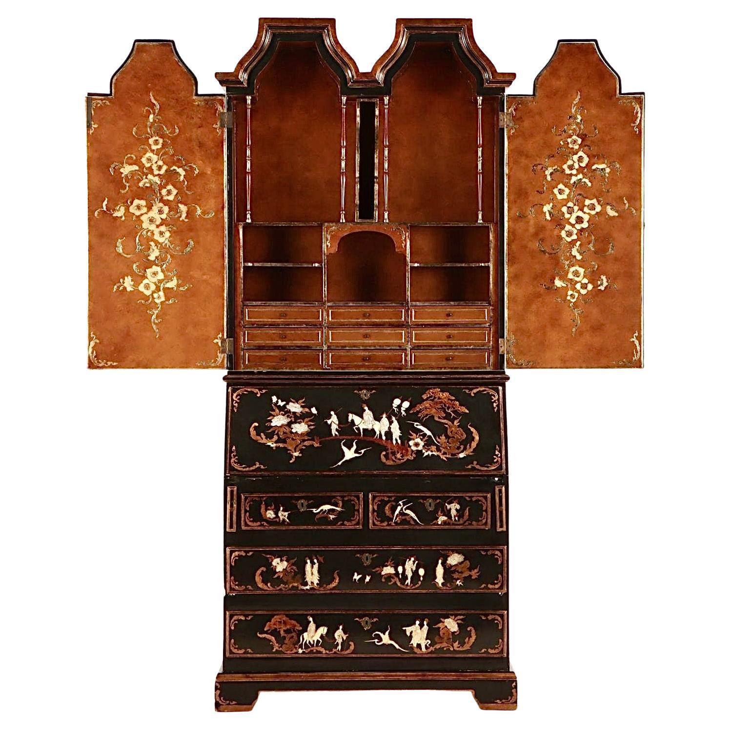 Zweiteiliger Chinoiserie-Sekretär-Schreibtisch (Spanisch) im Angebot