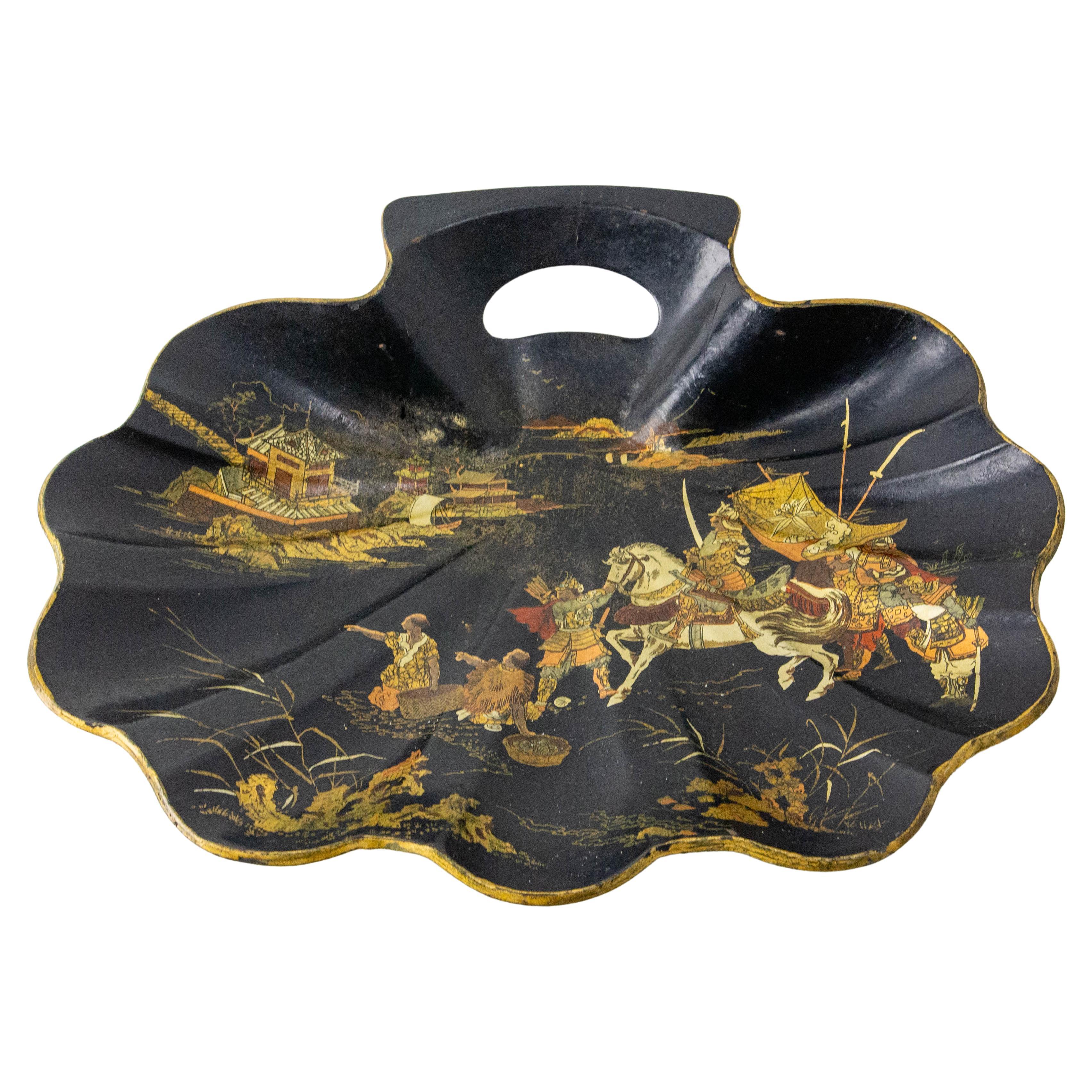 Chinoiserie Shell Vide-Poche Black Lacquered Papier Maché, Late 19th Century For Sale