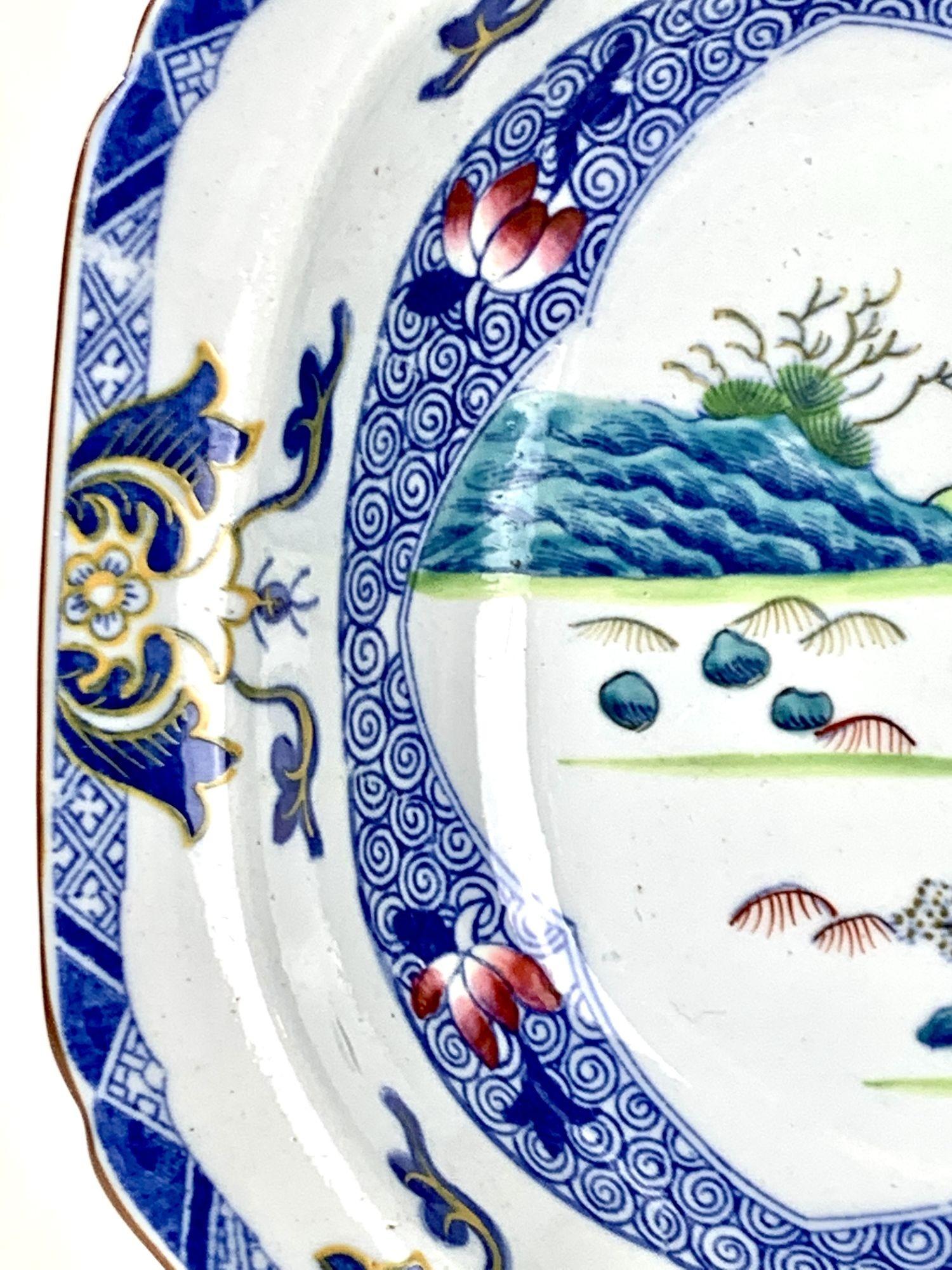 Chinoiserie Stoneware Dish Made by Spode, England, circa 1820 2