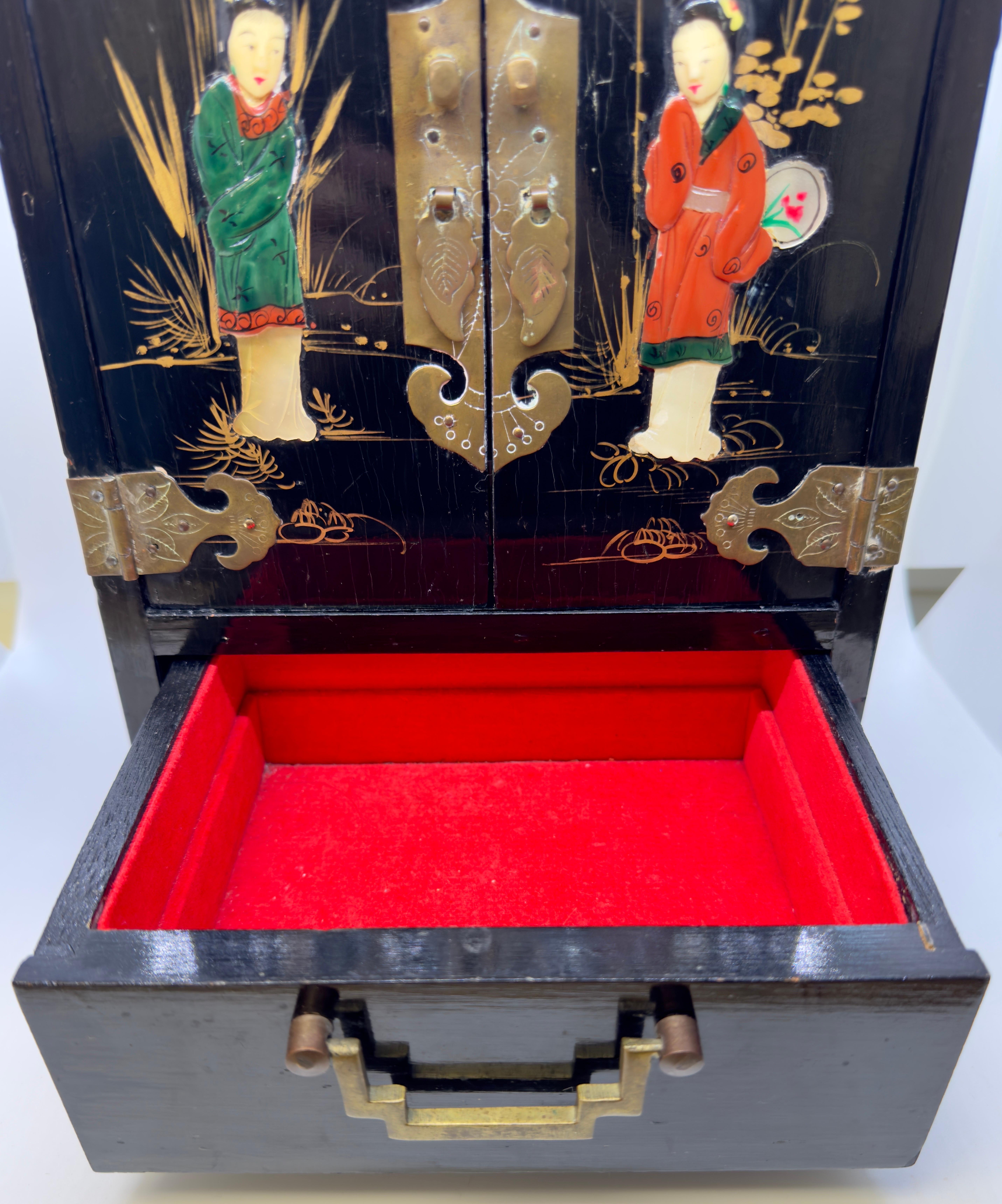 20th Century Chinoiserie Style Black Lacquered Jewlery Chest or Cabinet  For Sale
