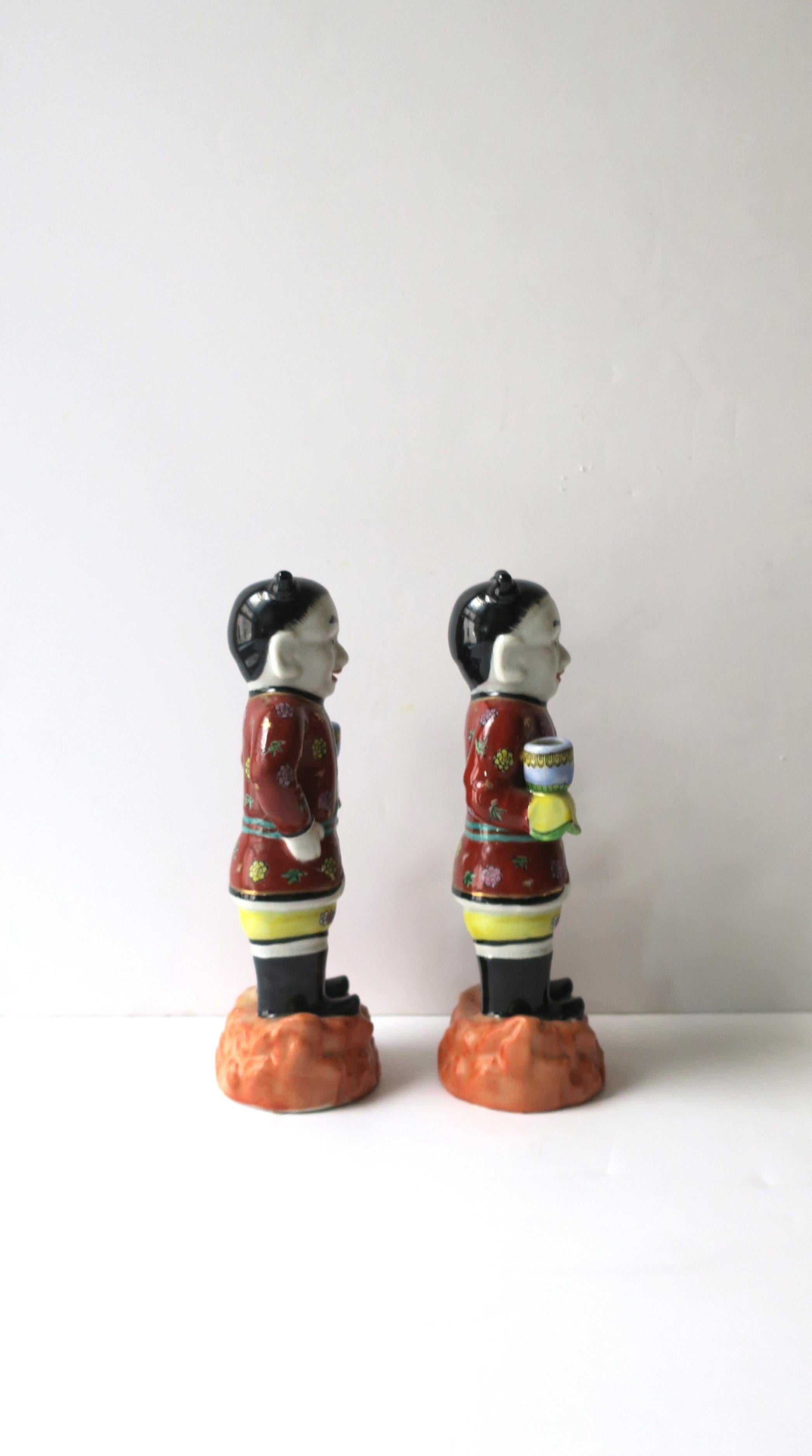 Chinoiserie Style Ceramic Male Figures Hand Painted Decorative Objects, Pair For Sale 1
