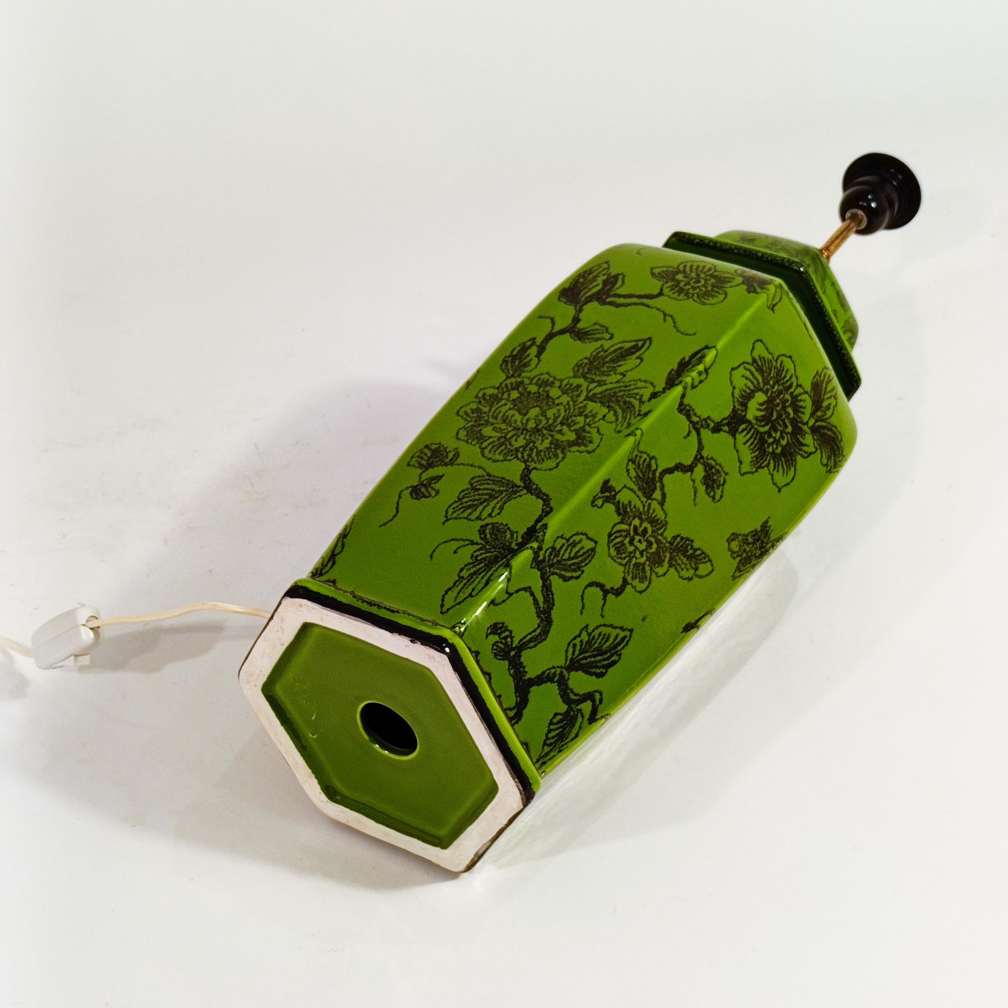 Chinoiserie style ceramic table lamp by Hispania, Spain, 1960s For Sale 4