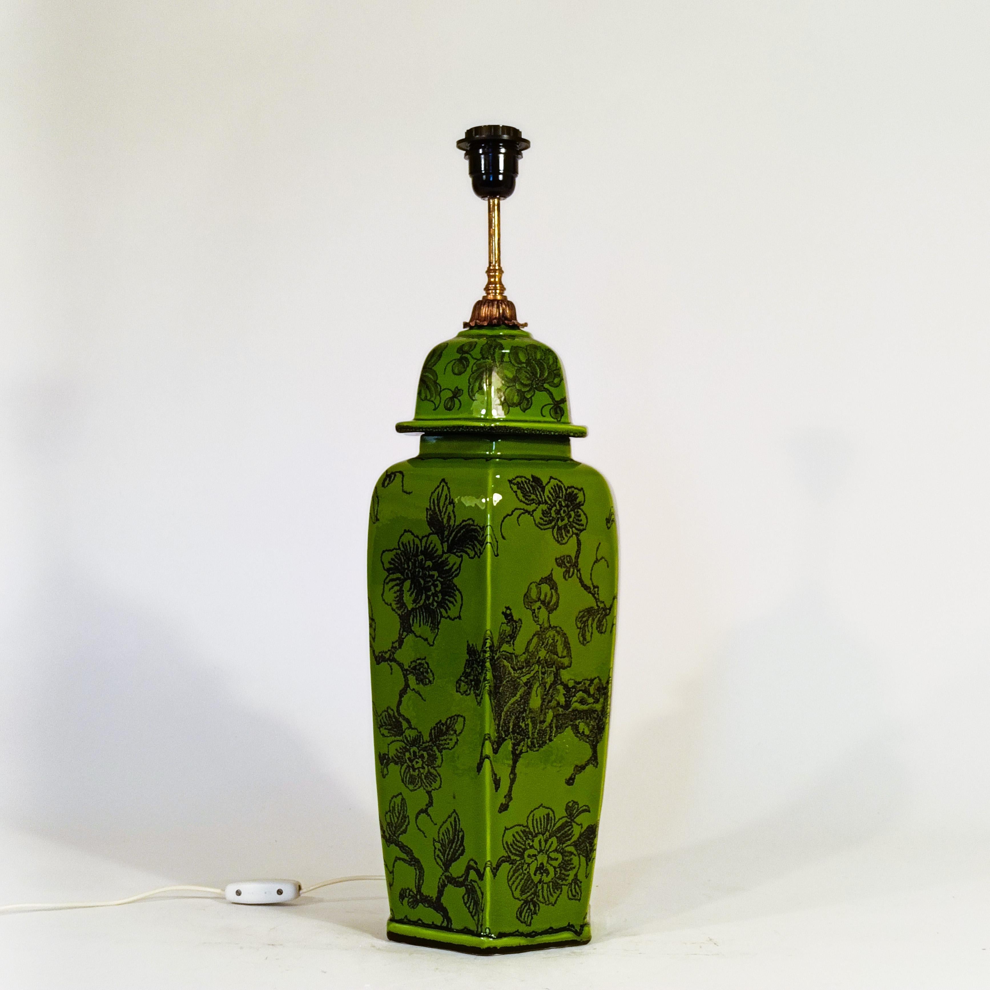 Chinoiserie style ceramic table lamp by Hispania, Spain, 1960s In Excellent Condition For Sale In SANT ADRIÀ DE BESÒS, ES