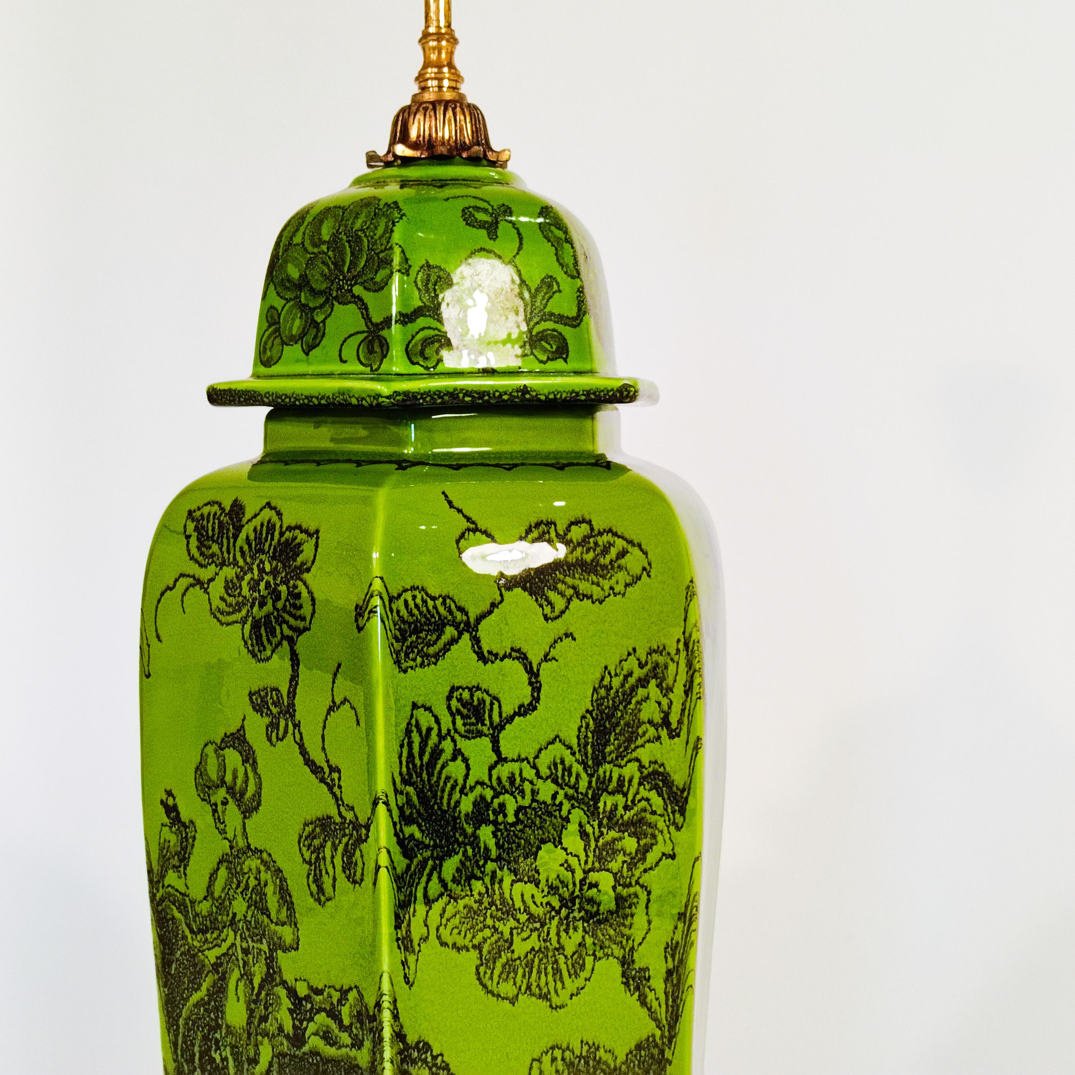 Chinoiserie style ceramic table lamp by Hispania, Spain, 1960s For Sale 1