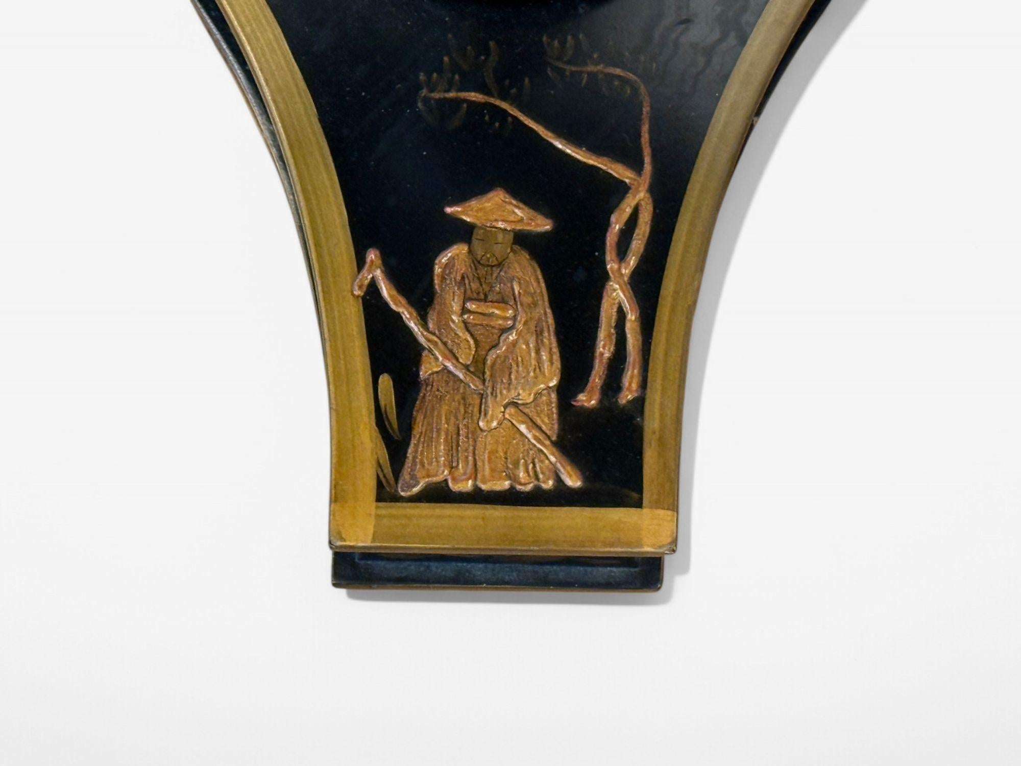 Lampadaire de style chinoiseries, laque craquelée, bois doré, étagère, États-Unis, 20e siècle en vente 5