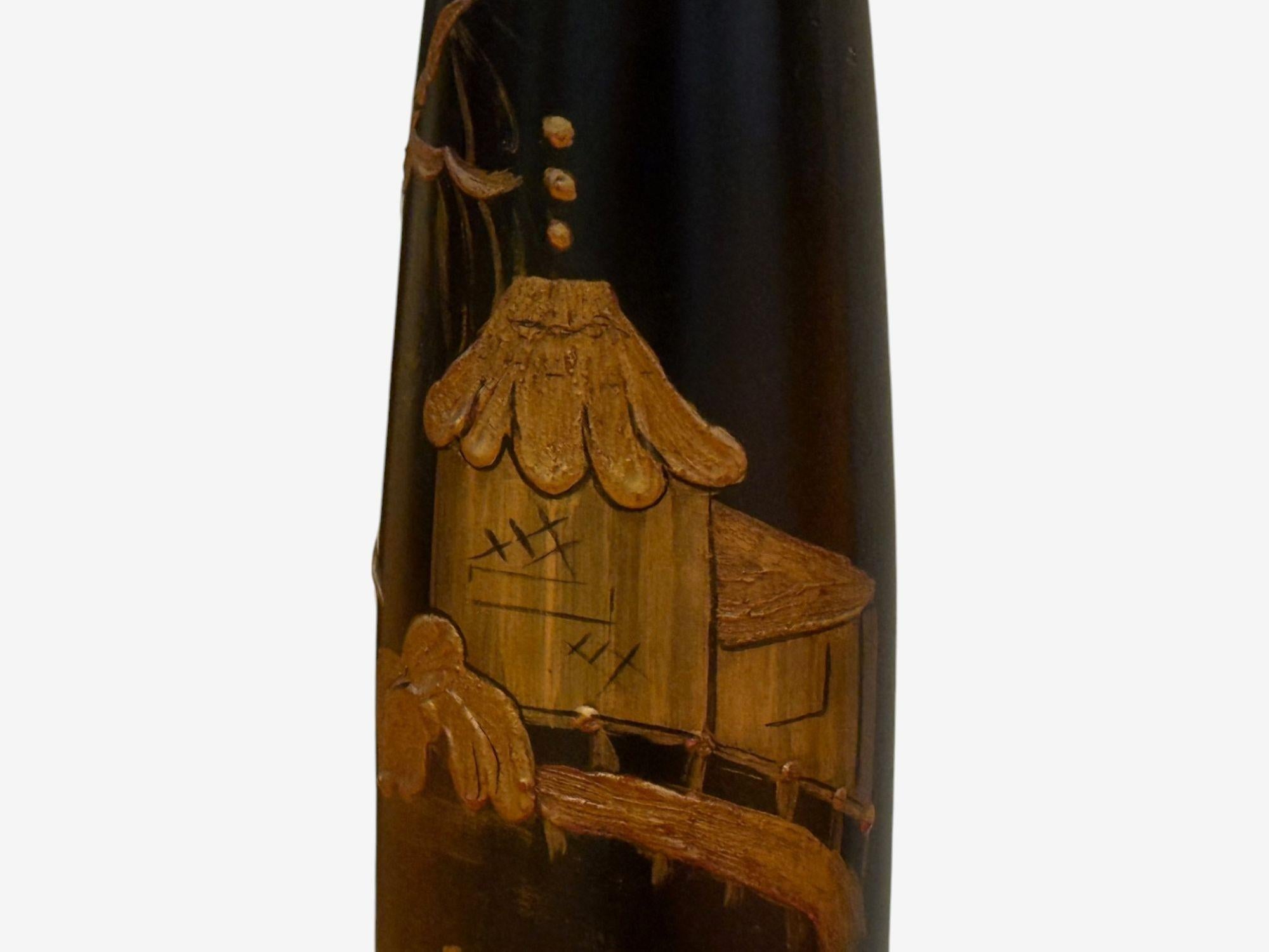 Lampadaire de style chinoiseries, laque craquelée, bois doré, étagère, États-Unis, 20e siècle en vente 1