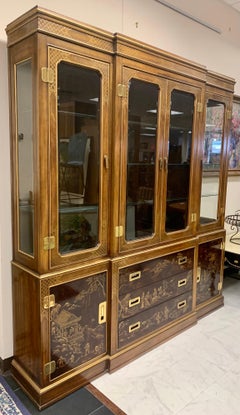 Chinoiserie Style Drexel Heritage Lighted Display China Cabinet