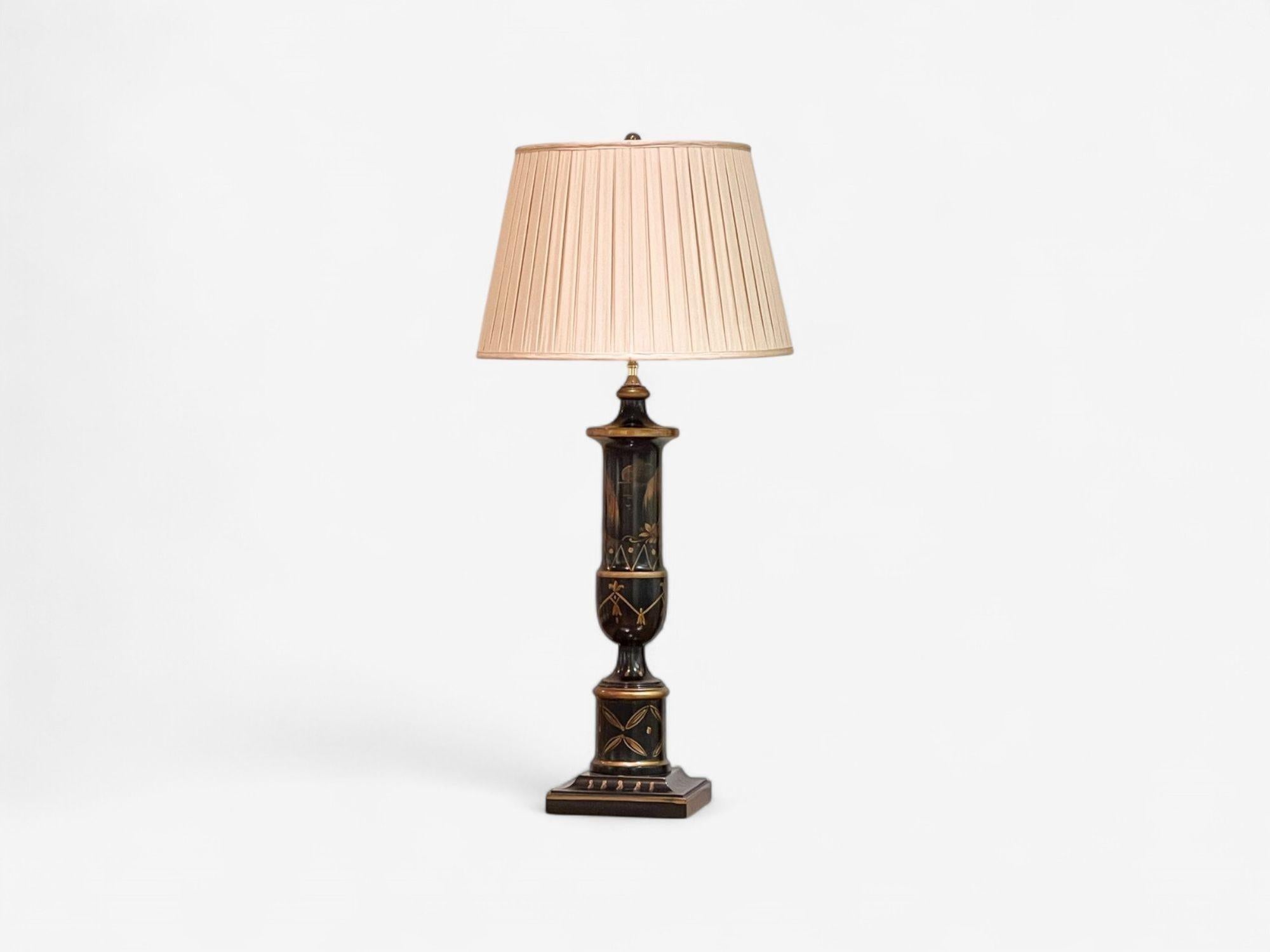 Estilo Chinoiserie, Madera Ebonizada, Dorado, Lámparas de Mesa, EEUU, Años 60 en Bueno estado para la venta en Manhasset, NY