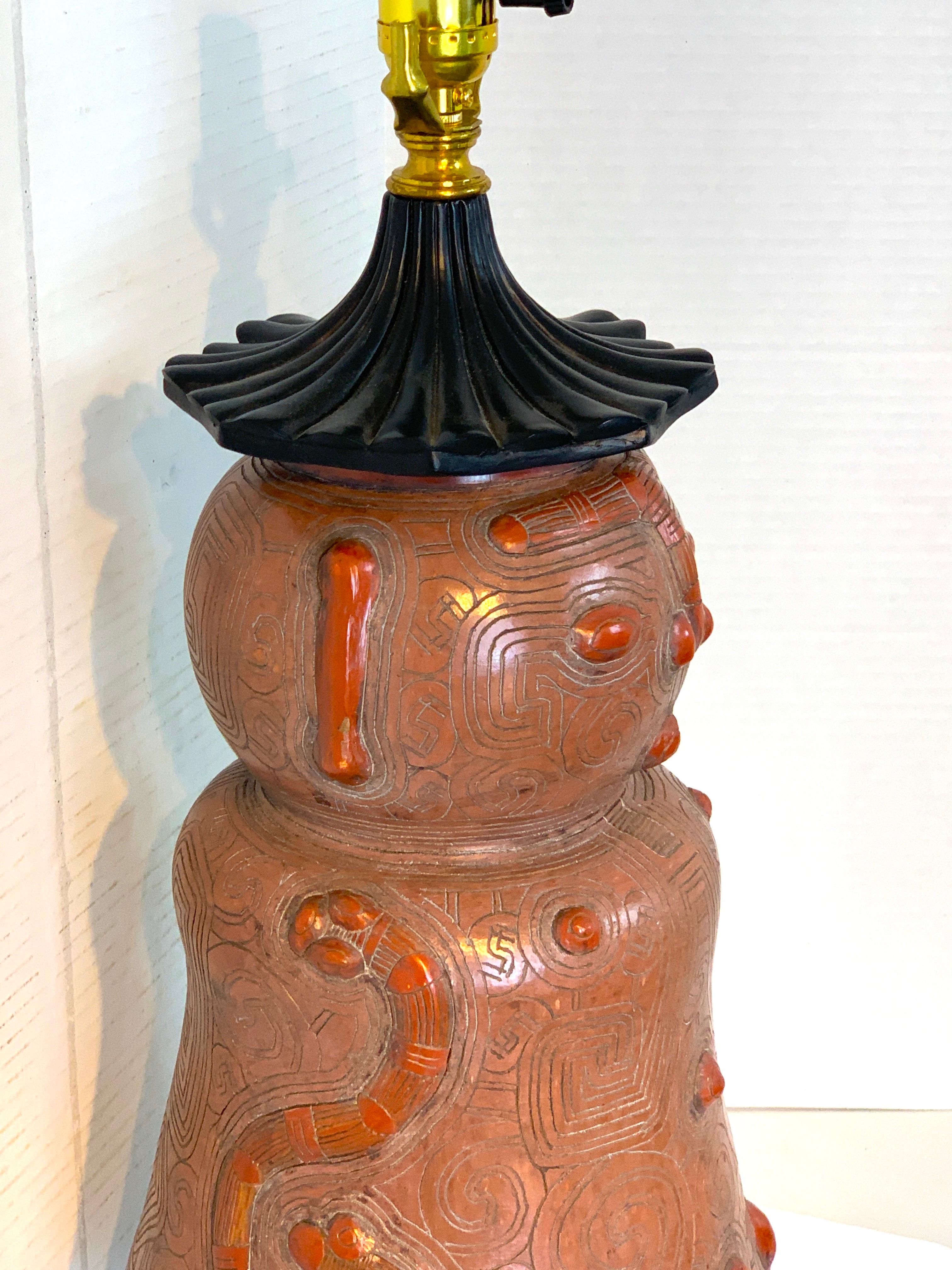 Chinoiserie Style Figural Pottery Attendant Lamp For Sale 3