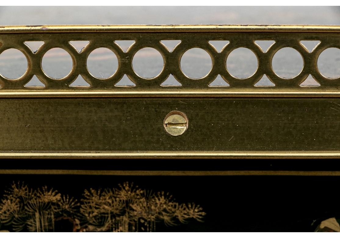 Chinoiserie Style Octagonal Accent Table For Sale 5
