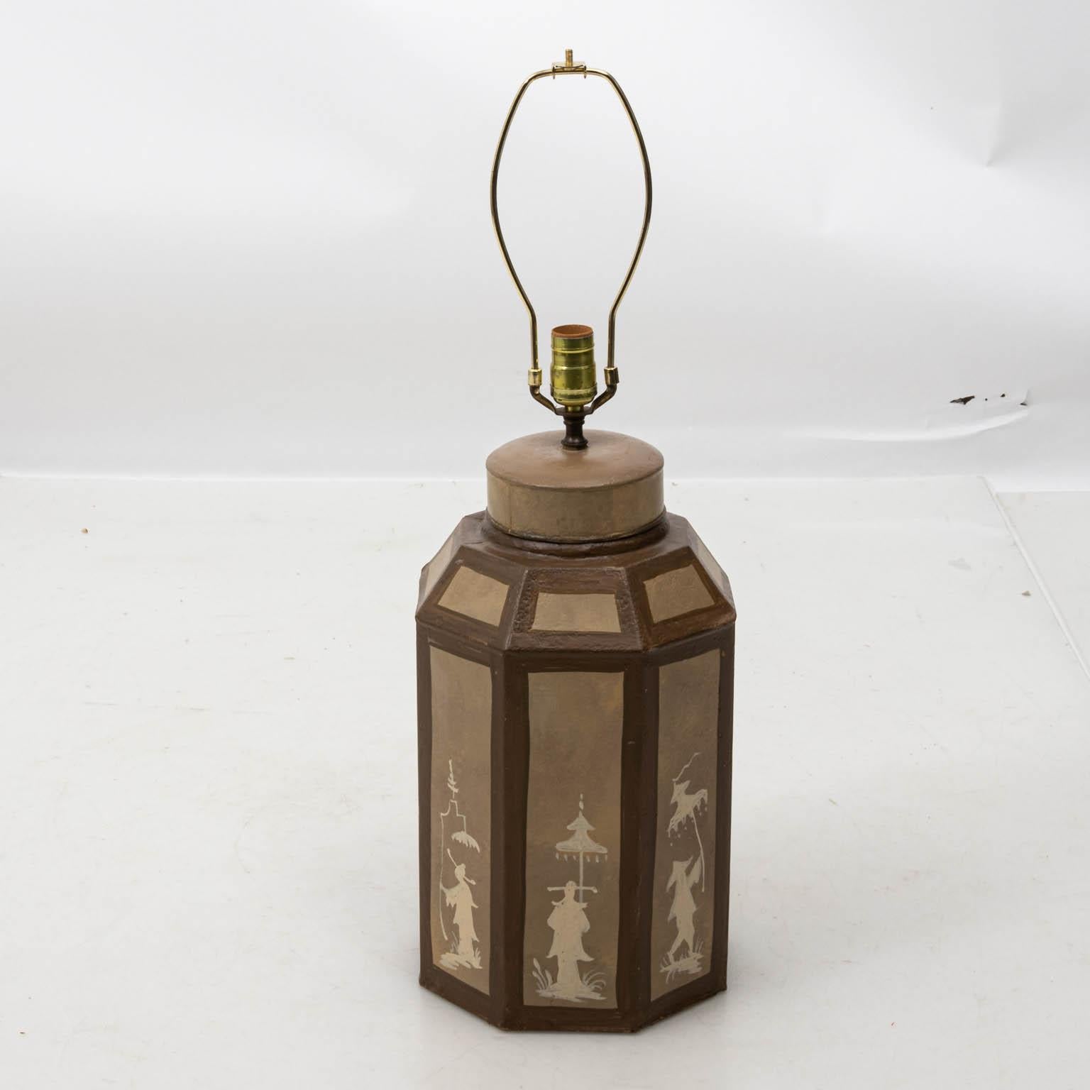 Hand painted chinoiserie style tole table lamp by Bob Christian with figural details, circa 1990s. Please note of wear consistent with age. Shade not included.