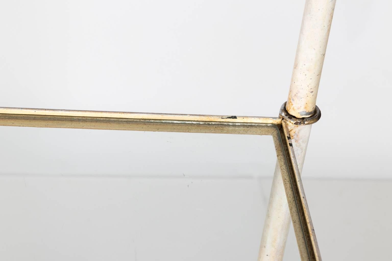 Chinoiserie Style White Painted Metal Étagère, circa Mid-20th Century In Good Condition In Stamford, CT