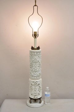 Chinoiserie Tall Blanc De Chine White Porcelain Fretwork Pillar Table Lamp
