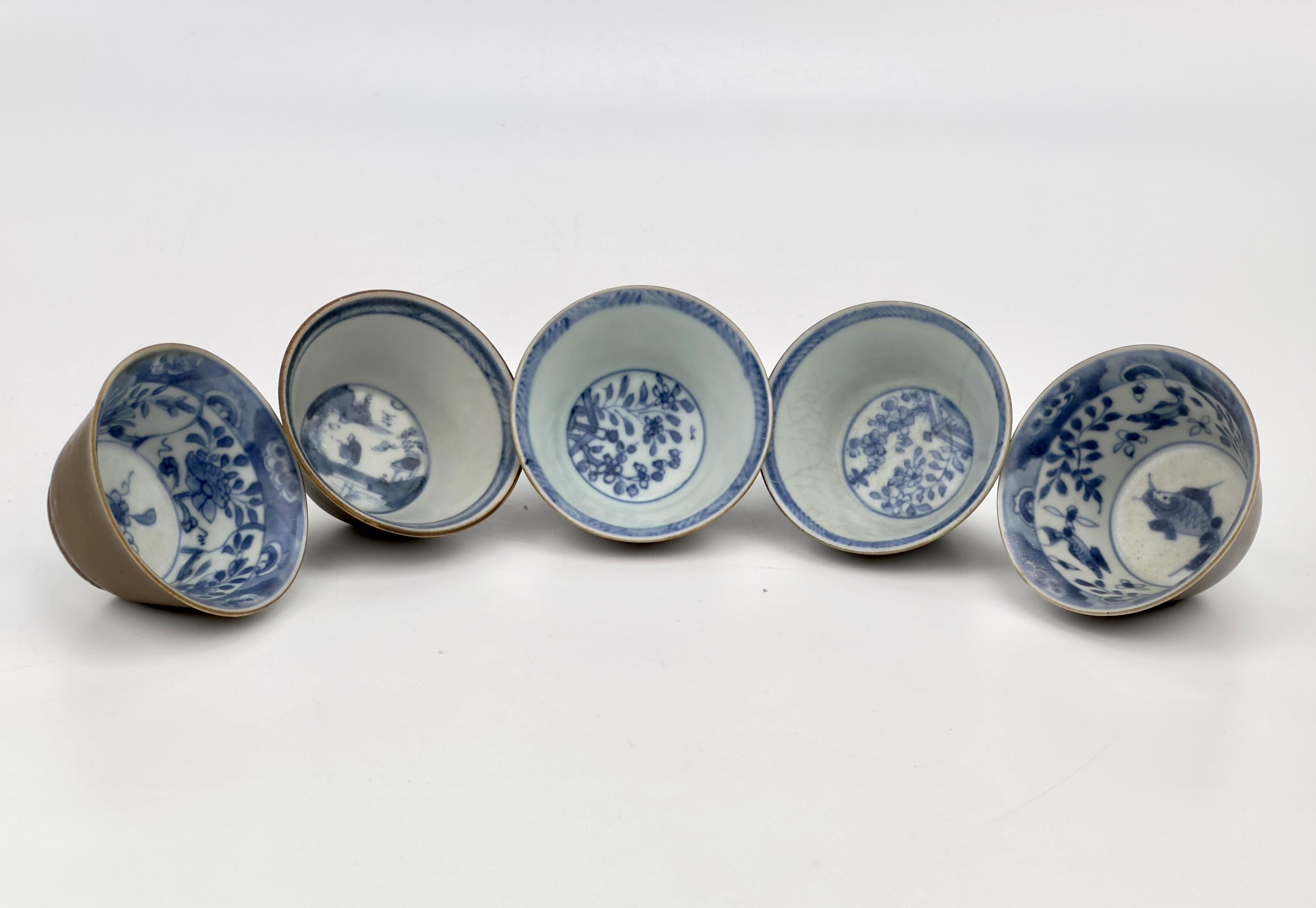 Début du XVIIIe siècle Set de théières en chinoiserie Circa 1725, Dynastie Qing, règne Yongzheng en vente