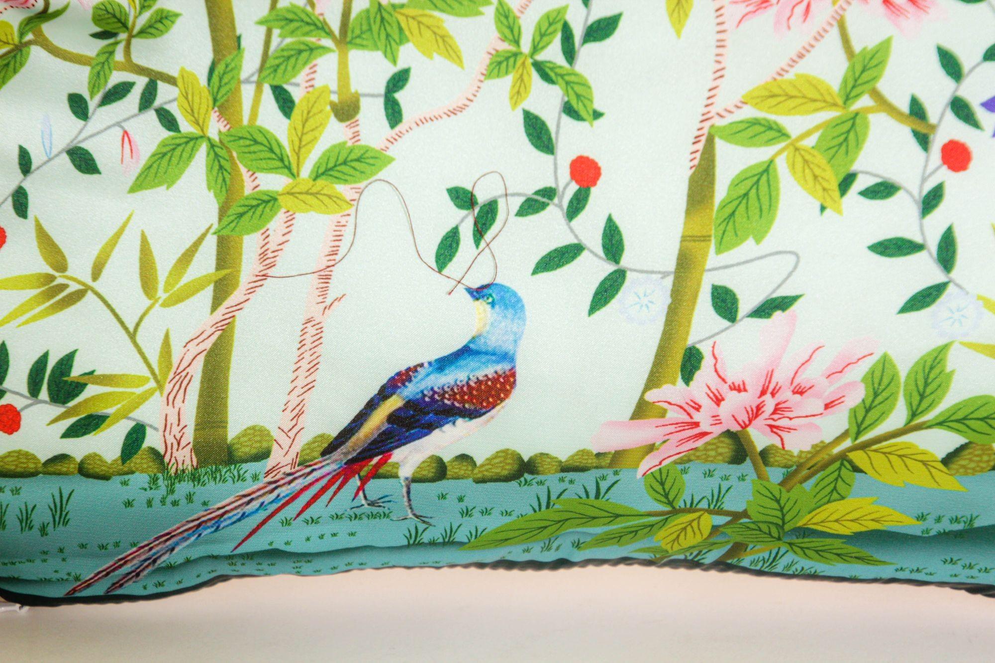Cineserie Cuscino da lancio in seta turchese Chinoiserie con fiori e uccelli, orientale asiatico Des in vendita