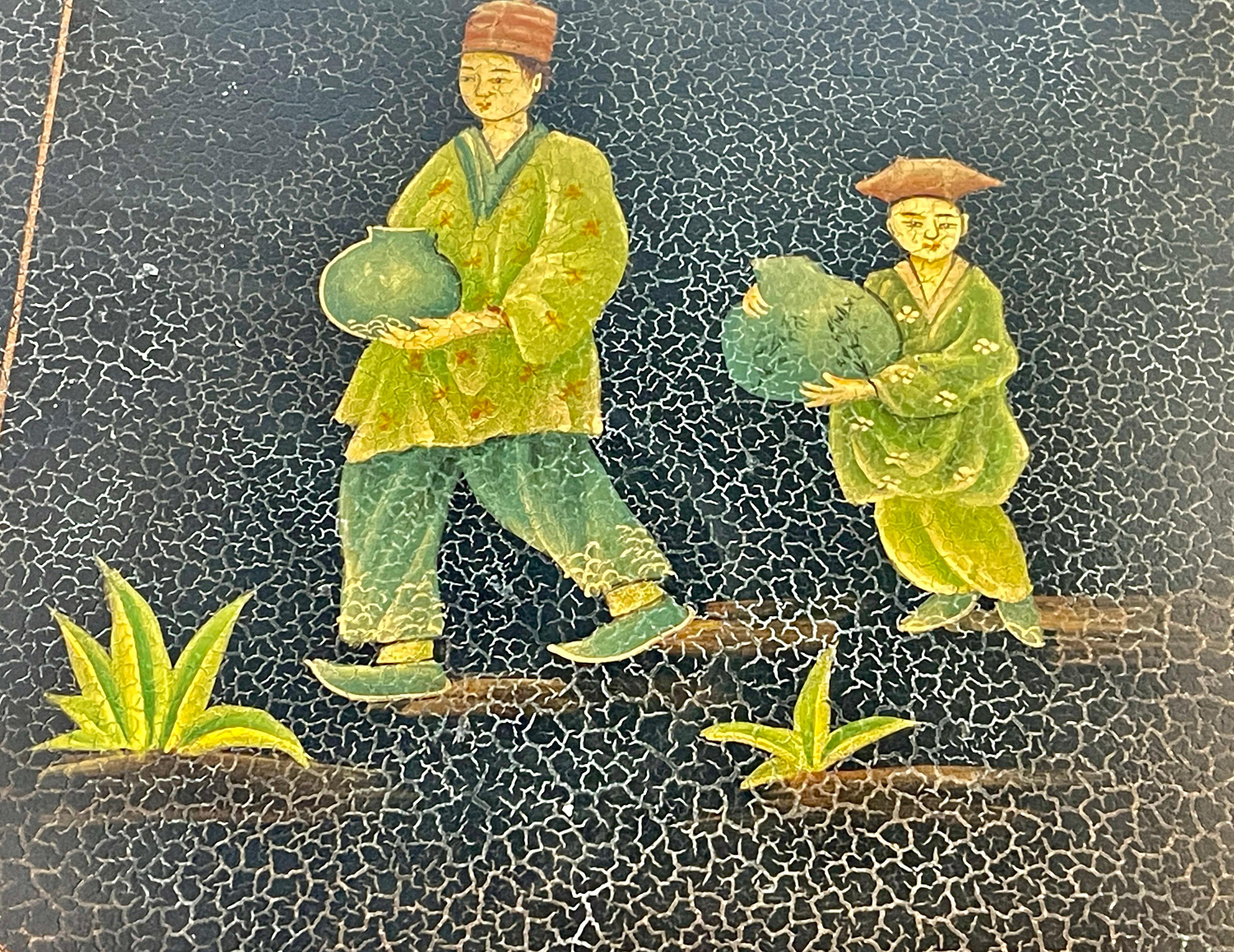 Tavolino a due piani Chinoiserie  Con piedini in ottone,  Stile Maison Bagues In condizioni buone in vendita a West Palm Beach, FL