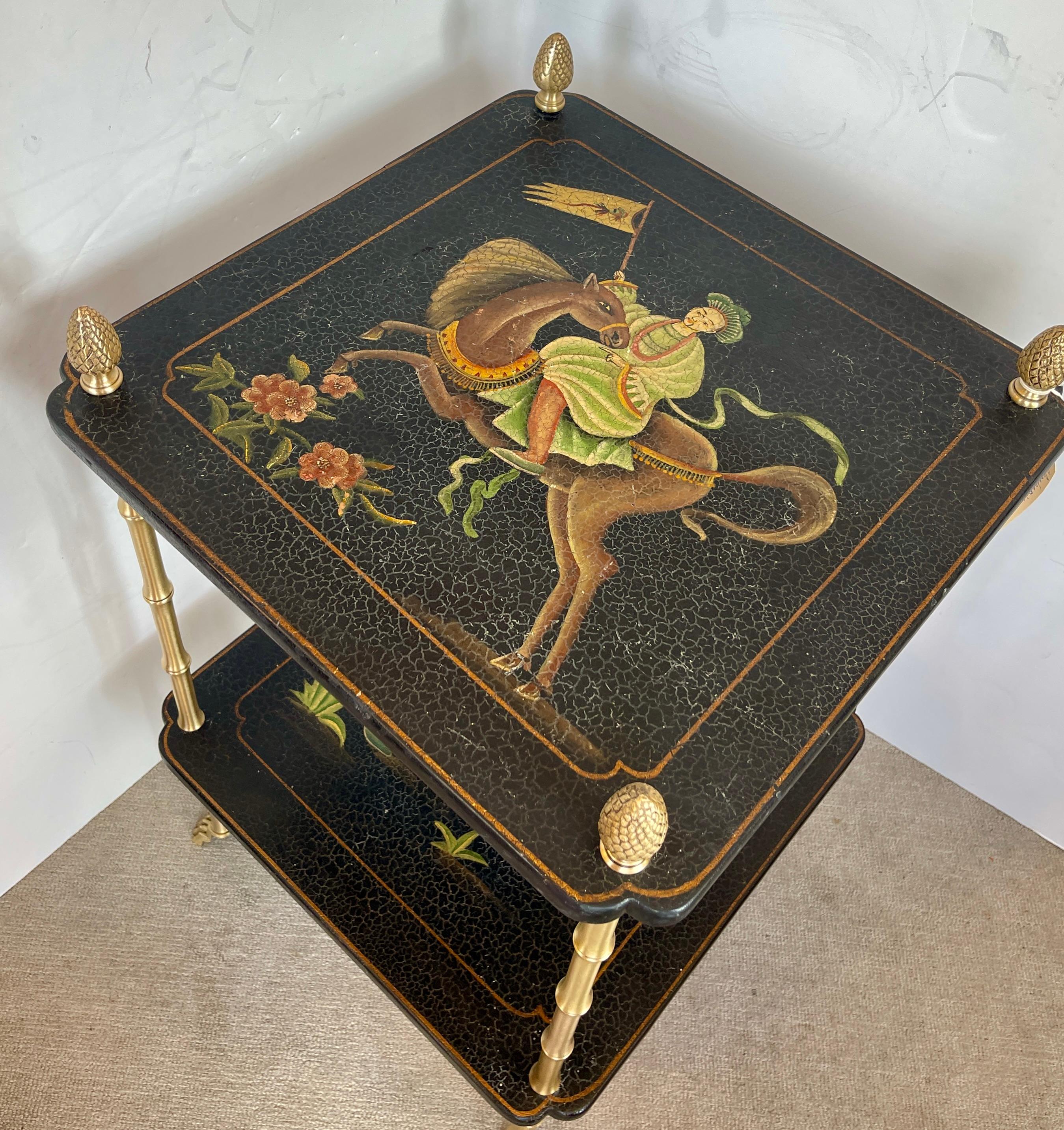 Tavolino a due piani Chinoiserie  Con piedini in ottone,  Stile Maison Bagues in vendita 1