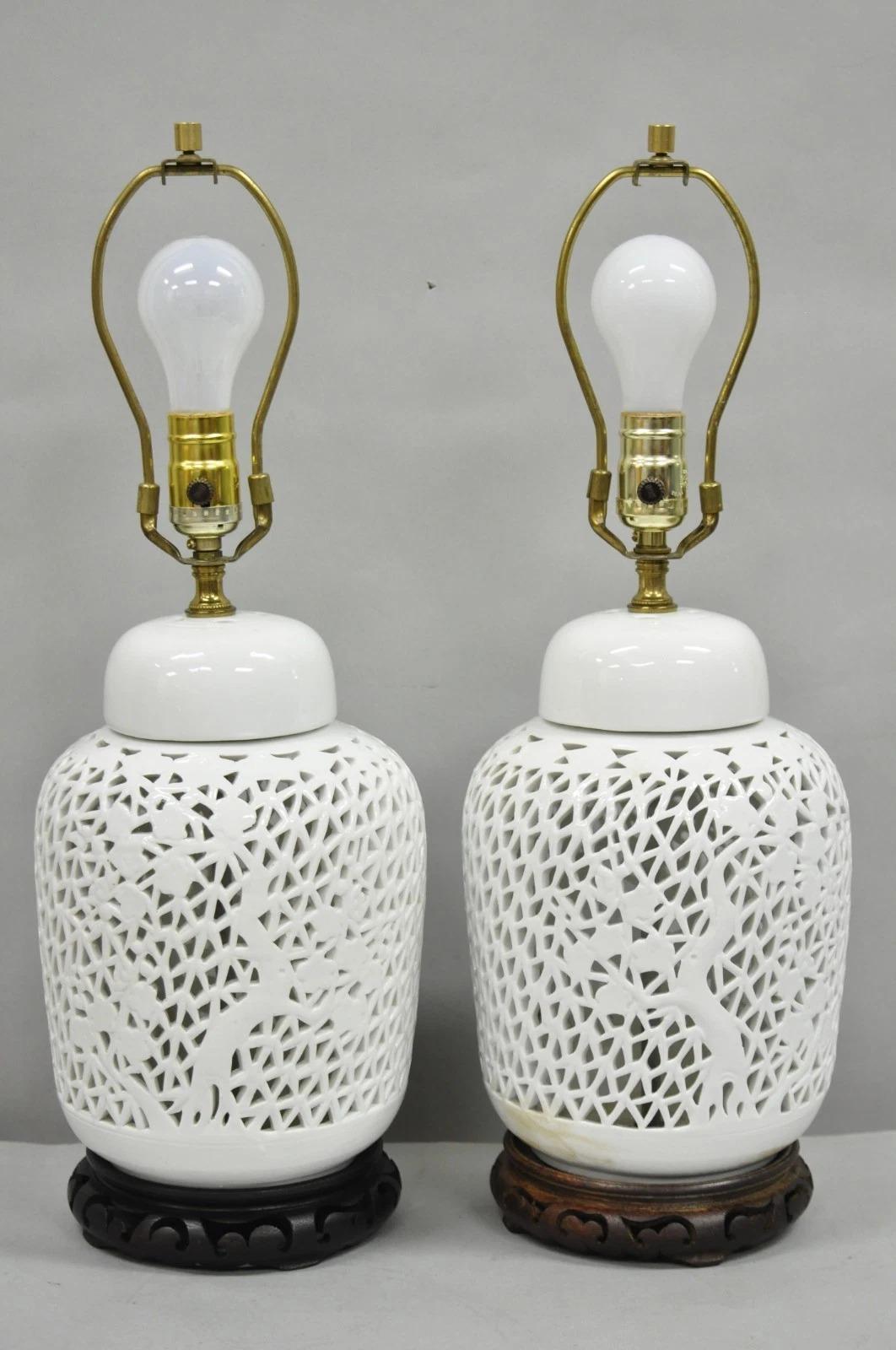 Chinoiserie Blanco Blanc De Chine Porcelana Jengibre Jarra Oriental Lámpara de Mesa Pareja en venta 5