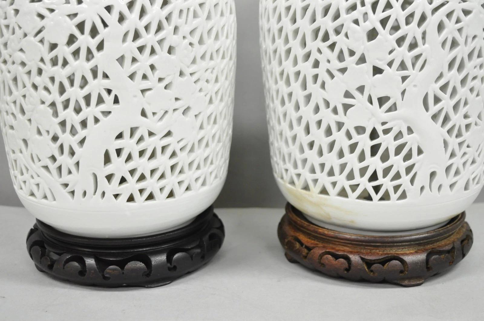 Chinoiserie Blanco Blanc De Chine Porcelana Jengibre Jarra Oriental Lámpara de Mesa Pareja en venta 2