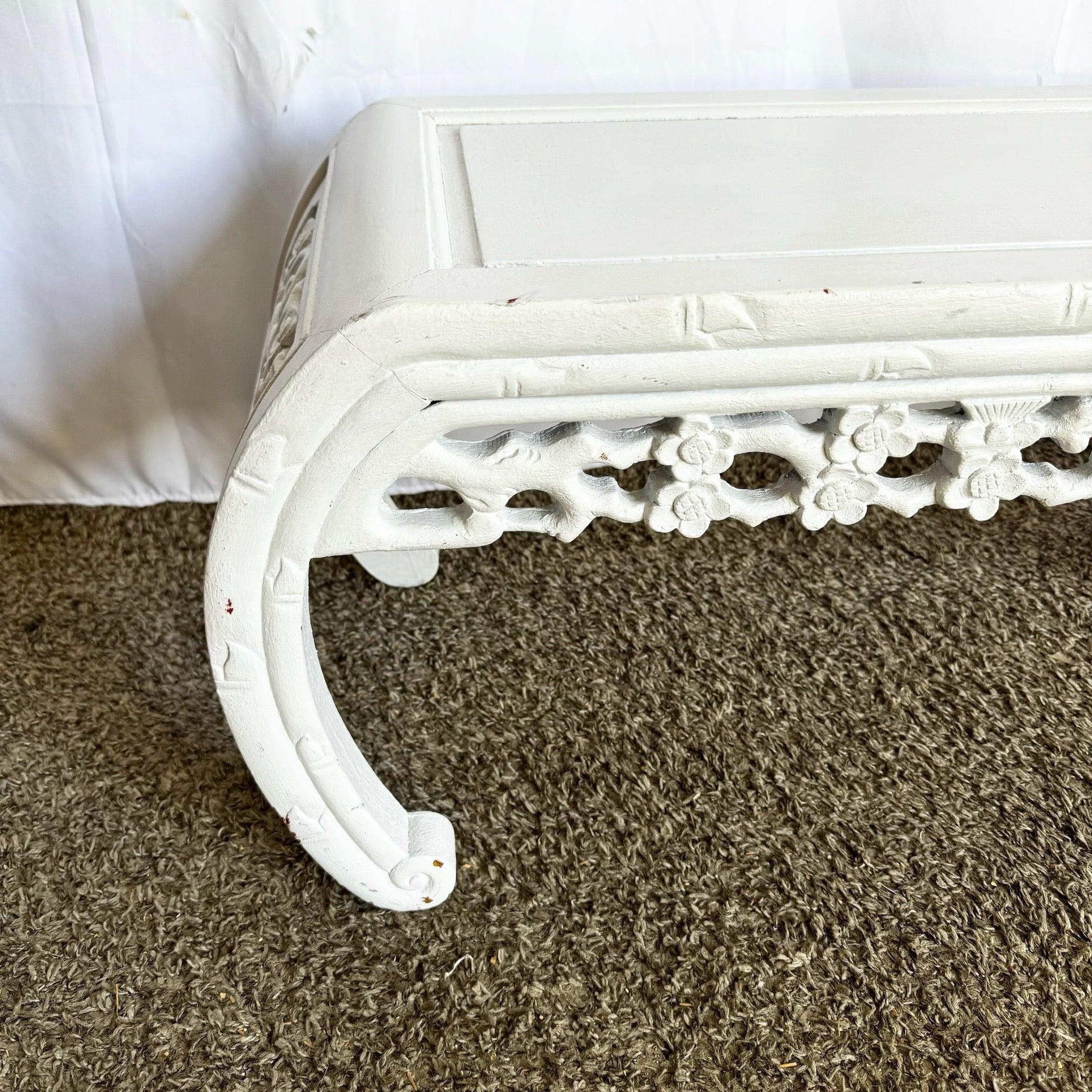 Sconosciuto Tavolino/Banco a rotoli in legno bianco Chinoiserie in vendita