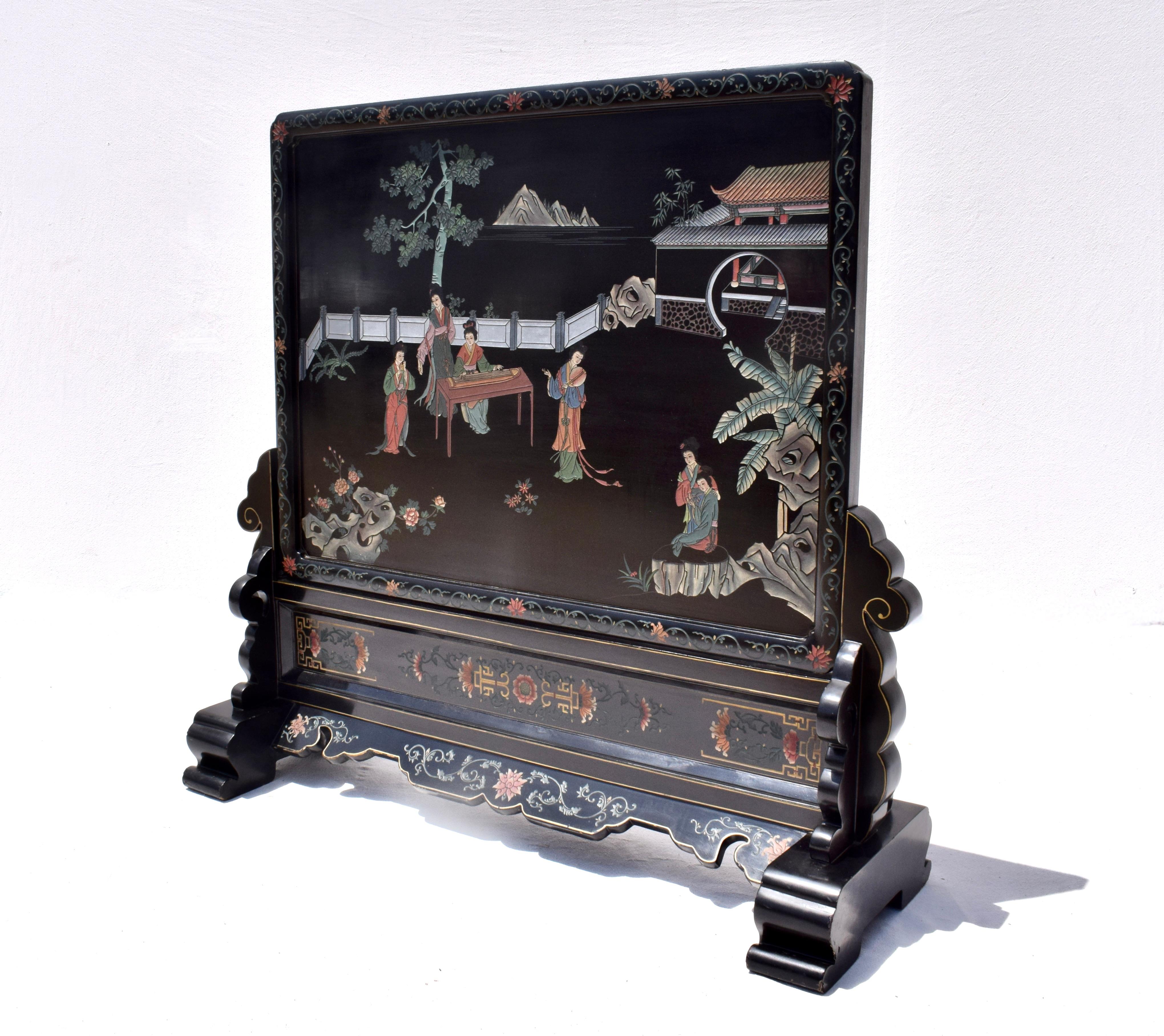 Chinoiserie Wood Screen Room Dividers, Pair In Good Condition For Sale In Southampton, NJ