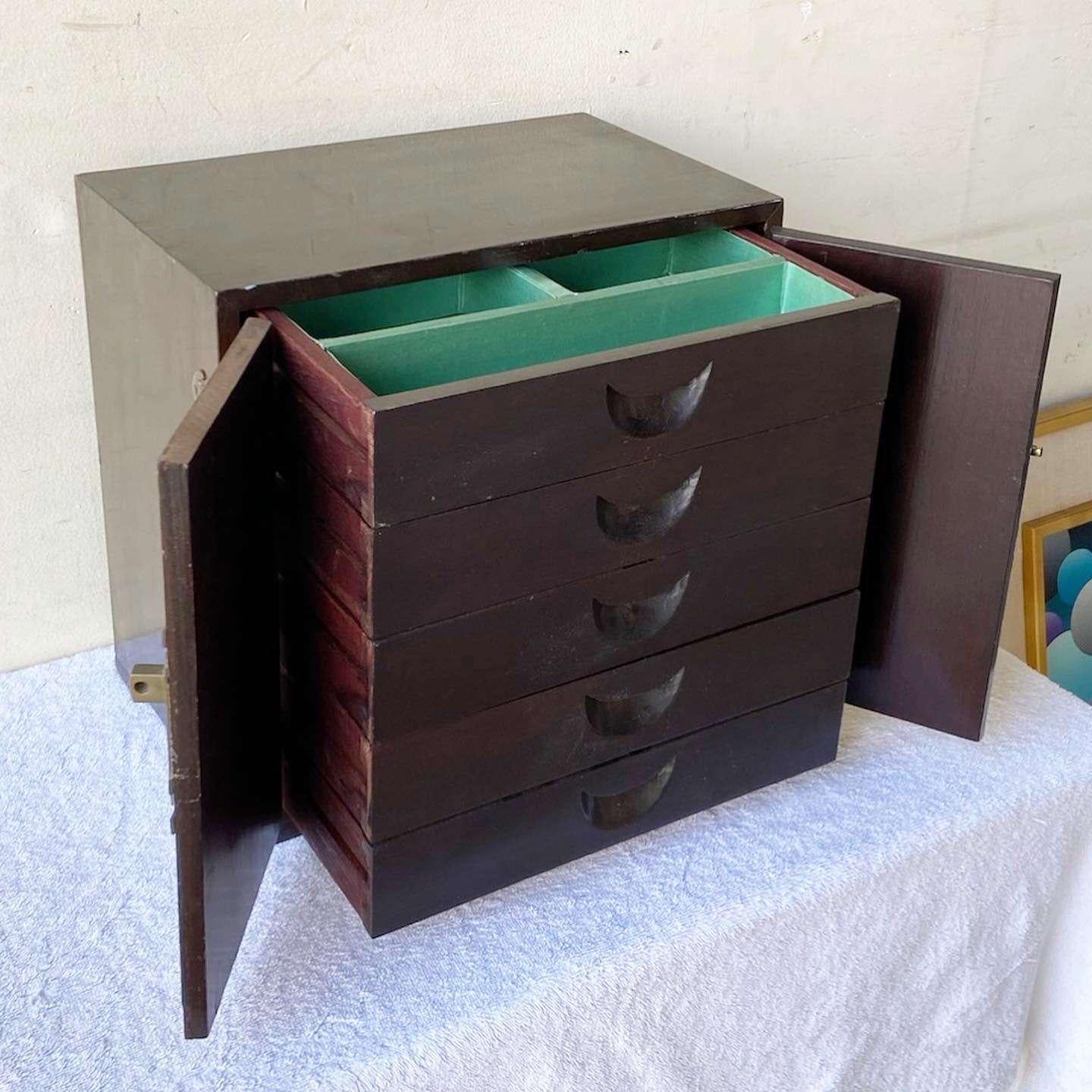 Chinoiserie Wooden and Brass Jewelry Chest For Sale 4