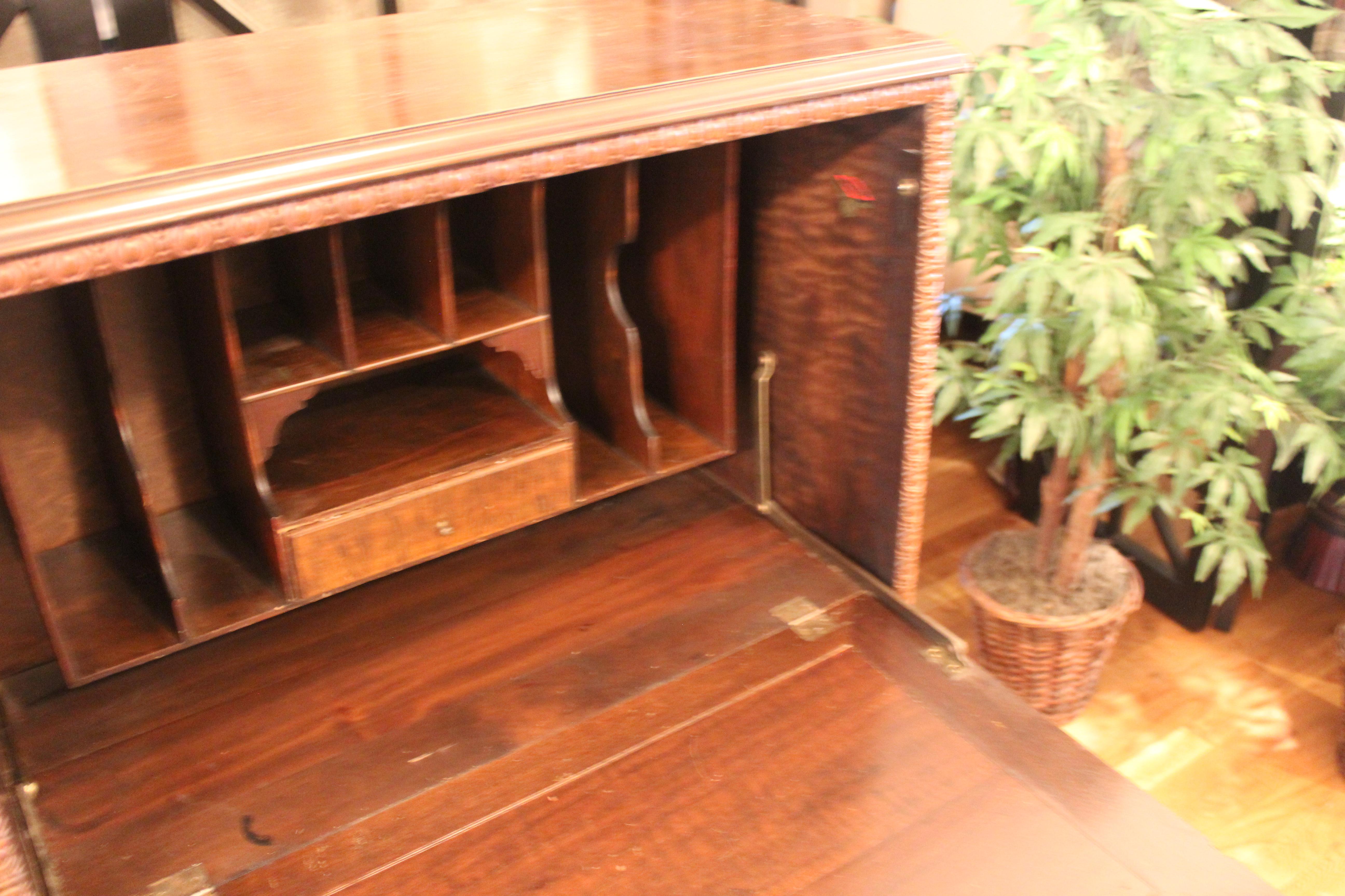 Chinoiseries Writing Desk For Sale 2