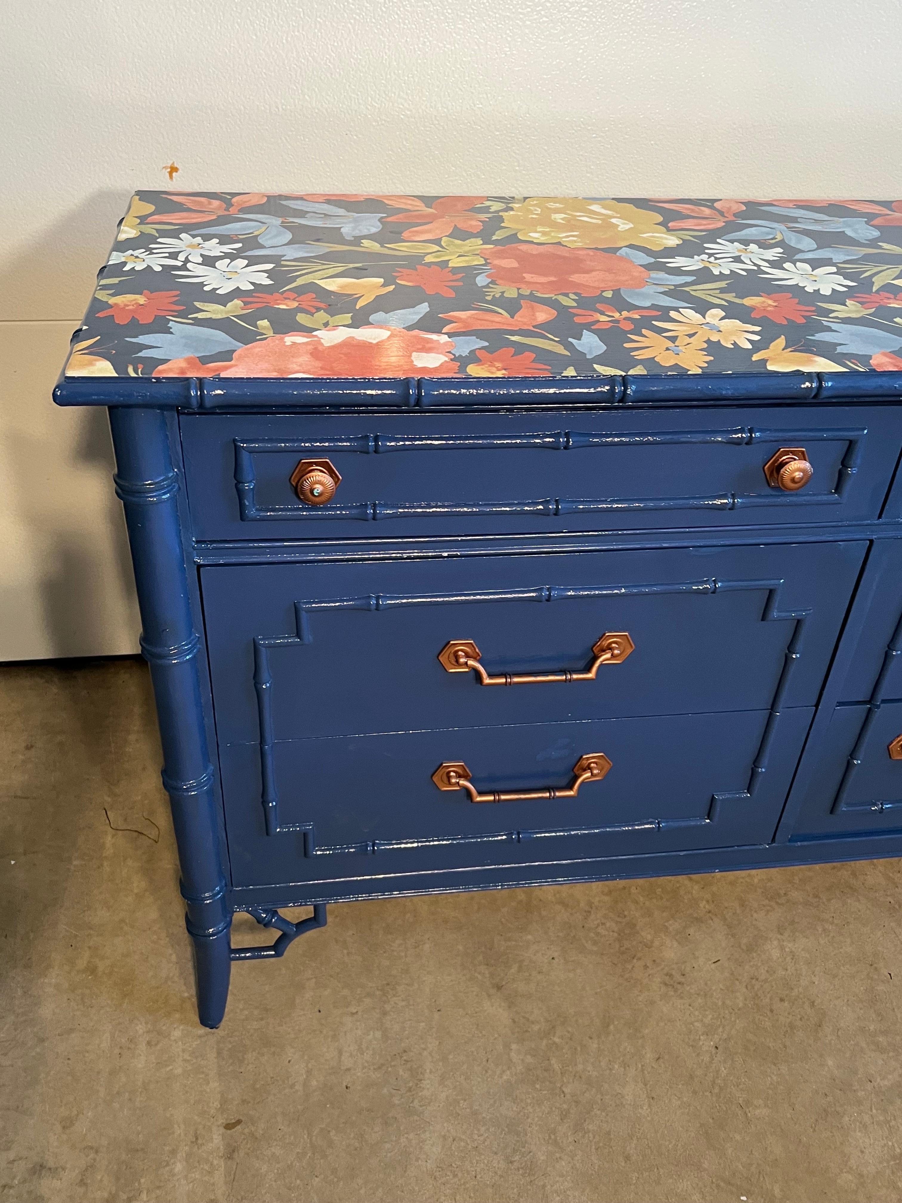 Thomasville Allegro Chinoiserie Faux Bamboo Dresser in Blue For Sale 5