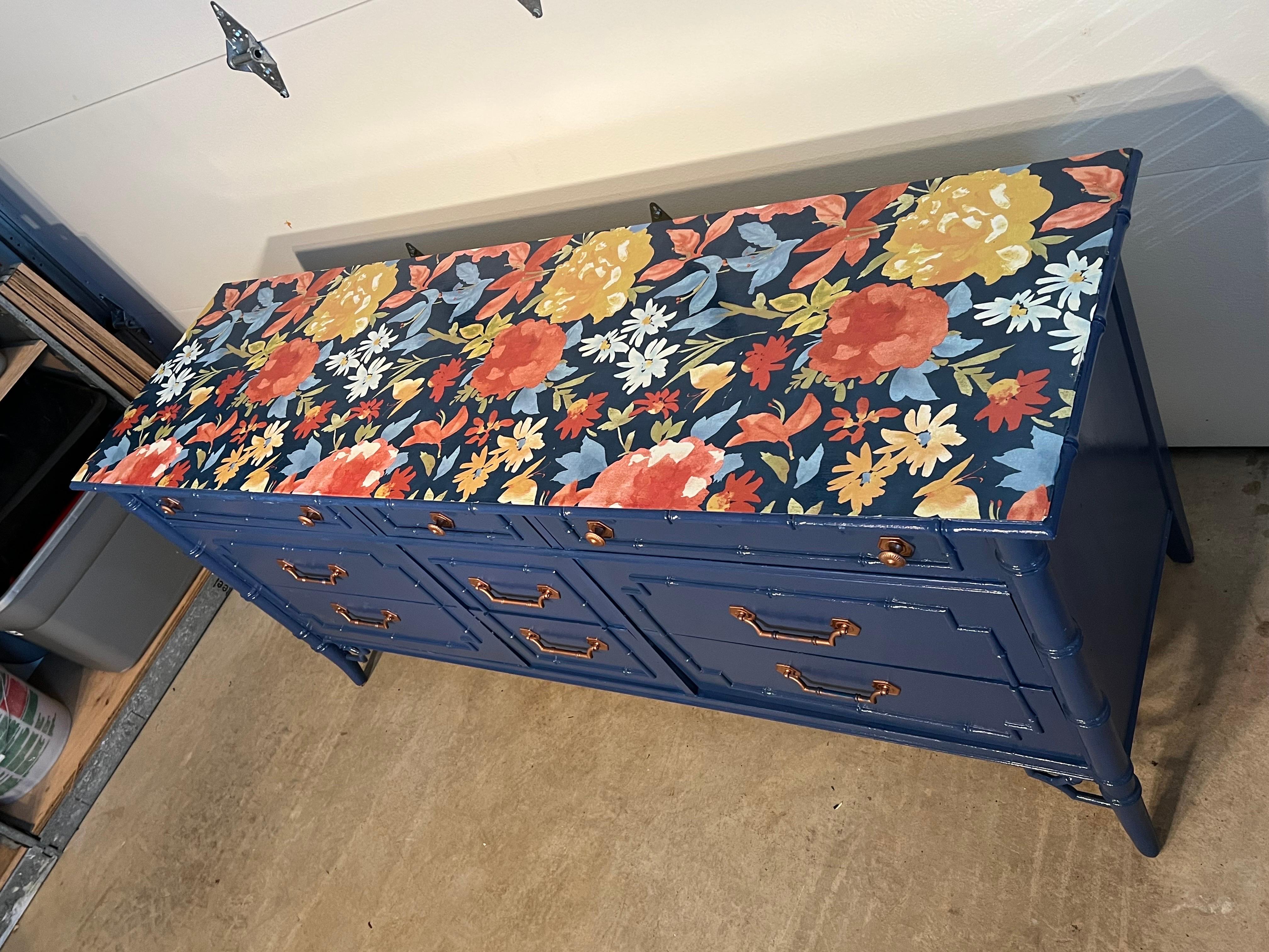 Thomasville Allegro Chinoiserie-Kommode aus Kunstbambus in Blau im Angebot 2