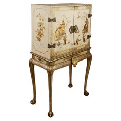 Cabinet en laque de Chinoserie sur Stand, vers 1900