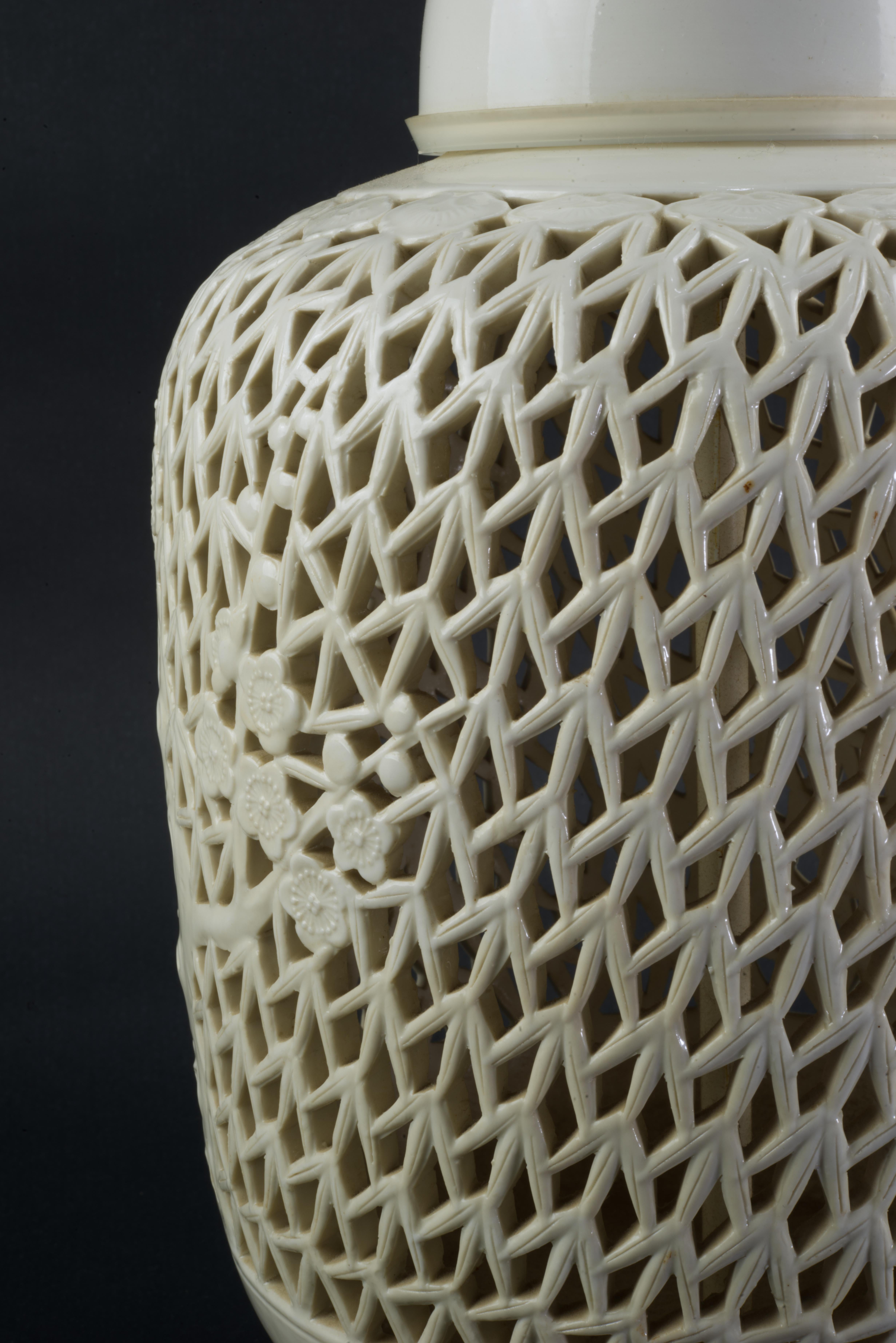 Mid Century Reticulated Porcelain Blanc De Chine Table Lamp 4