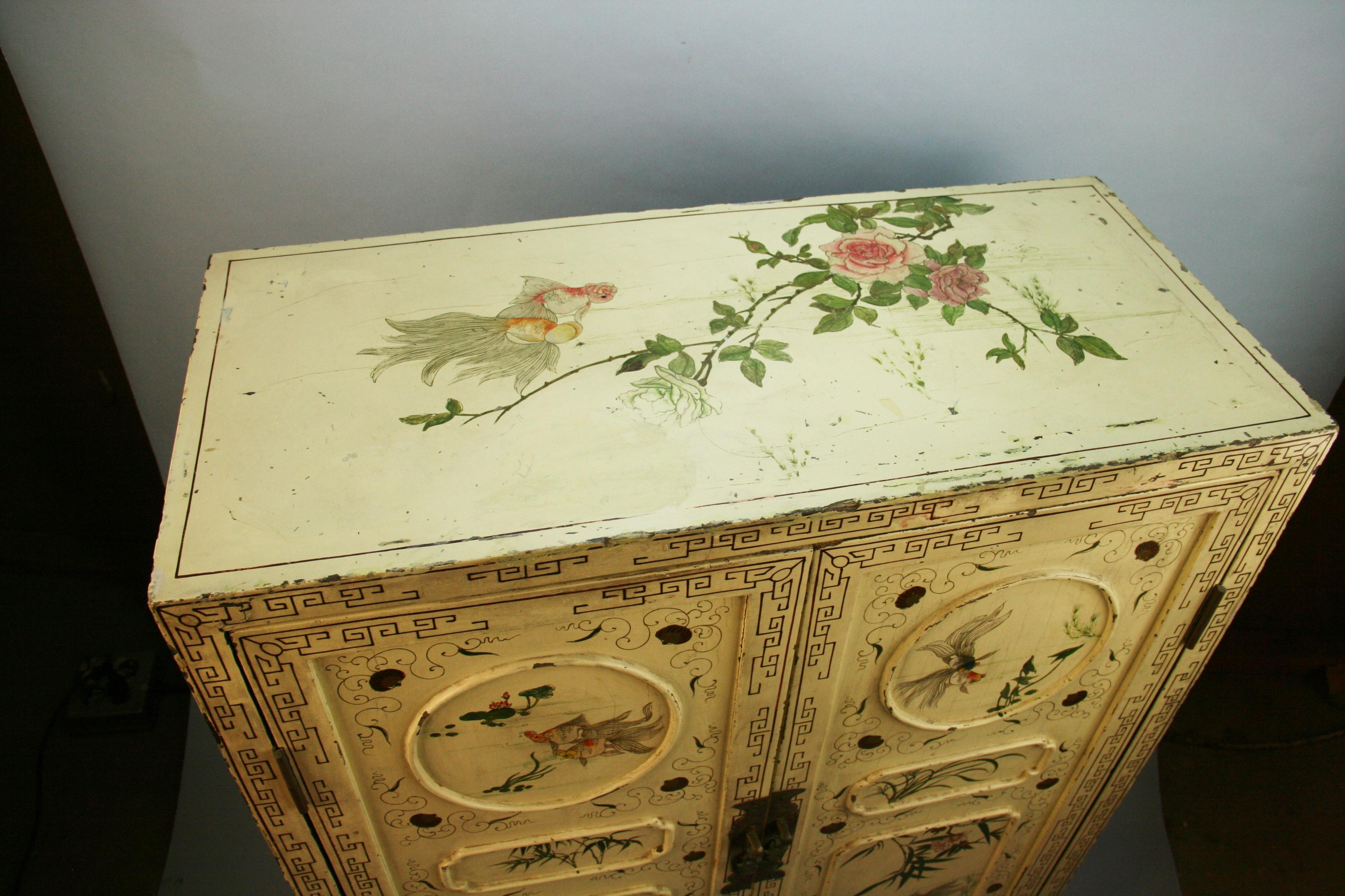 Chinoiserie Hand Painted Cabinet/Bar For Sale 5