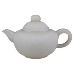 Chinse Jade Basketweave Pattern Teapot early Qing Dynasty/